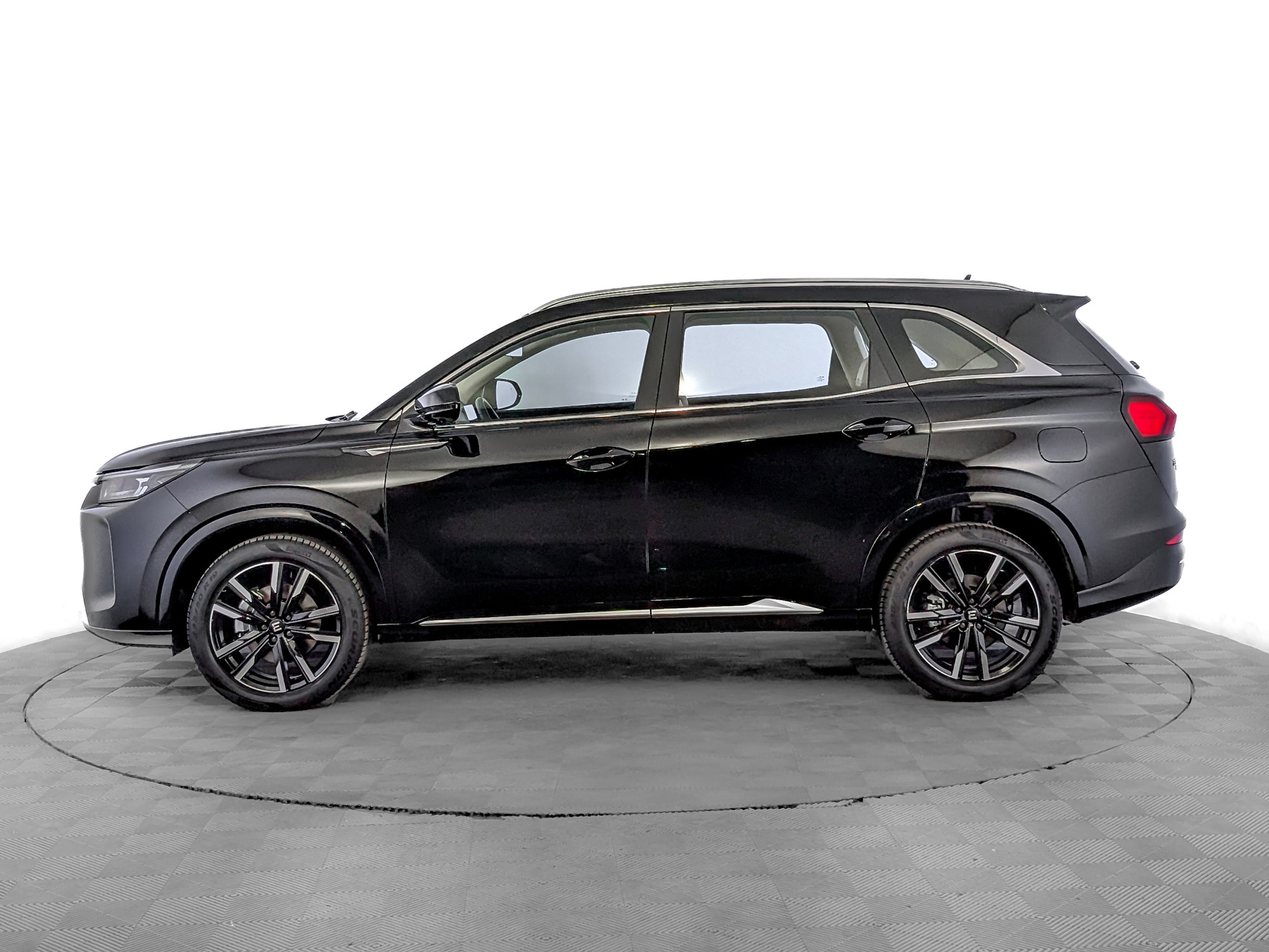 Фото Evolute i-SPACE 5 мест 1.5ELH/159 25кВт 4WD