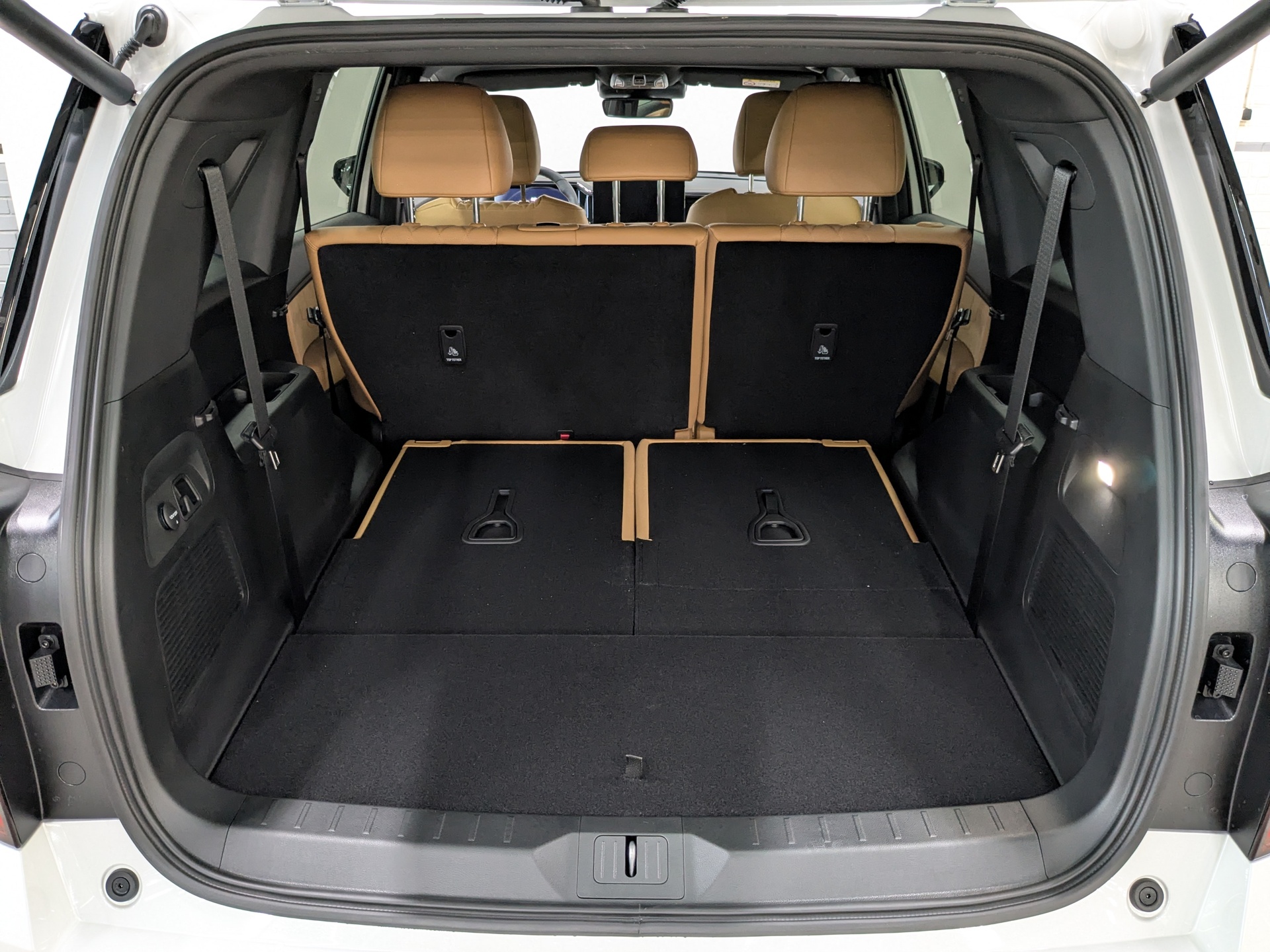 Фото GAC GS8 FL GT 2.0T/231 8AT 4WD 7S