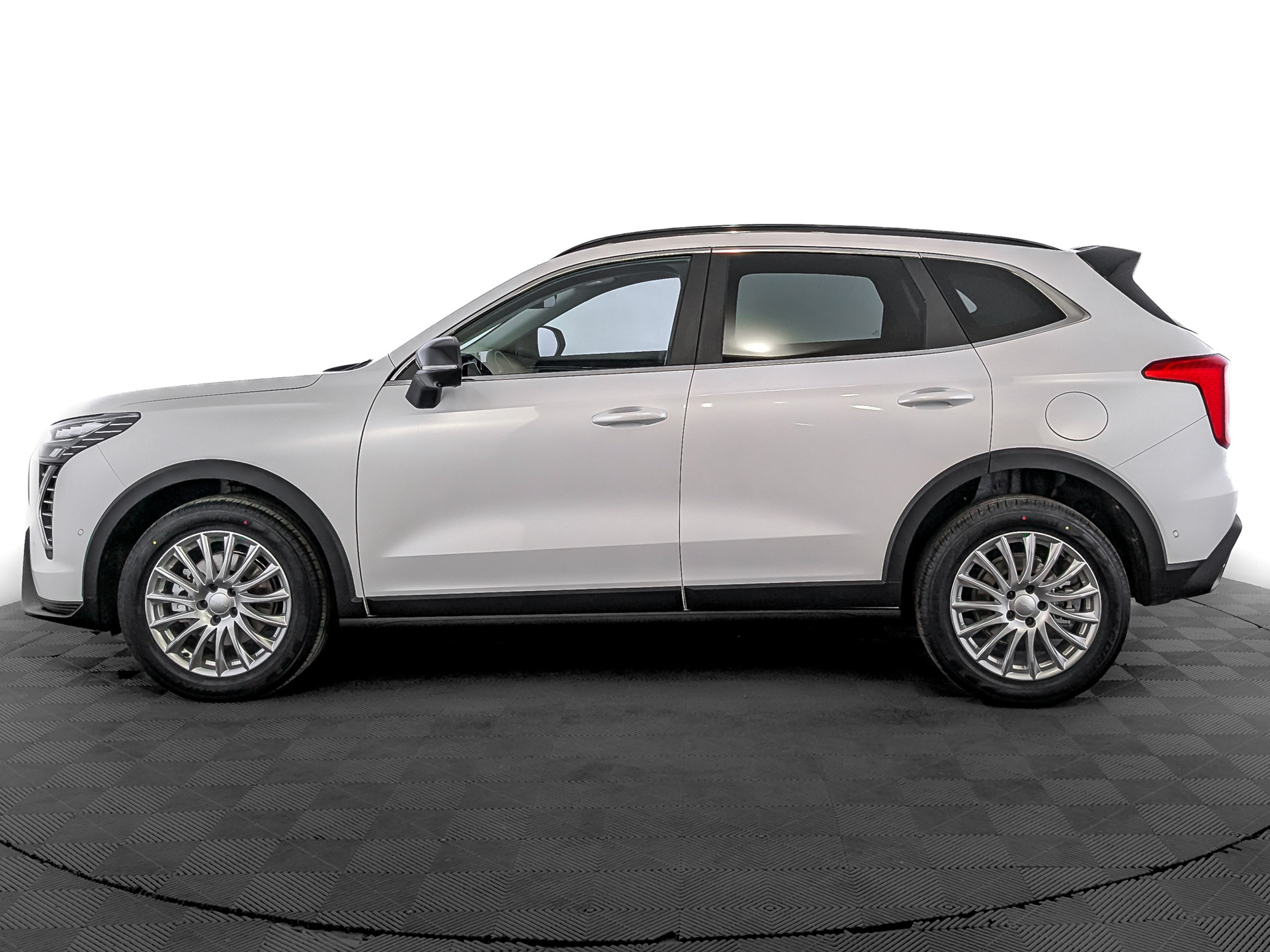 Фото Haval Jolion Техно + 1.5T/150 7RT 4WD