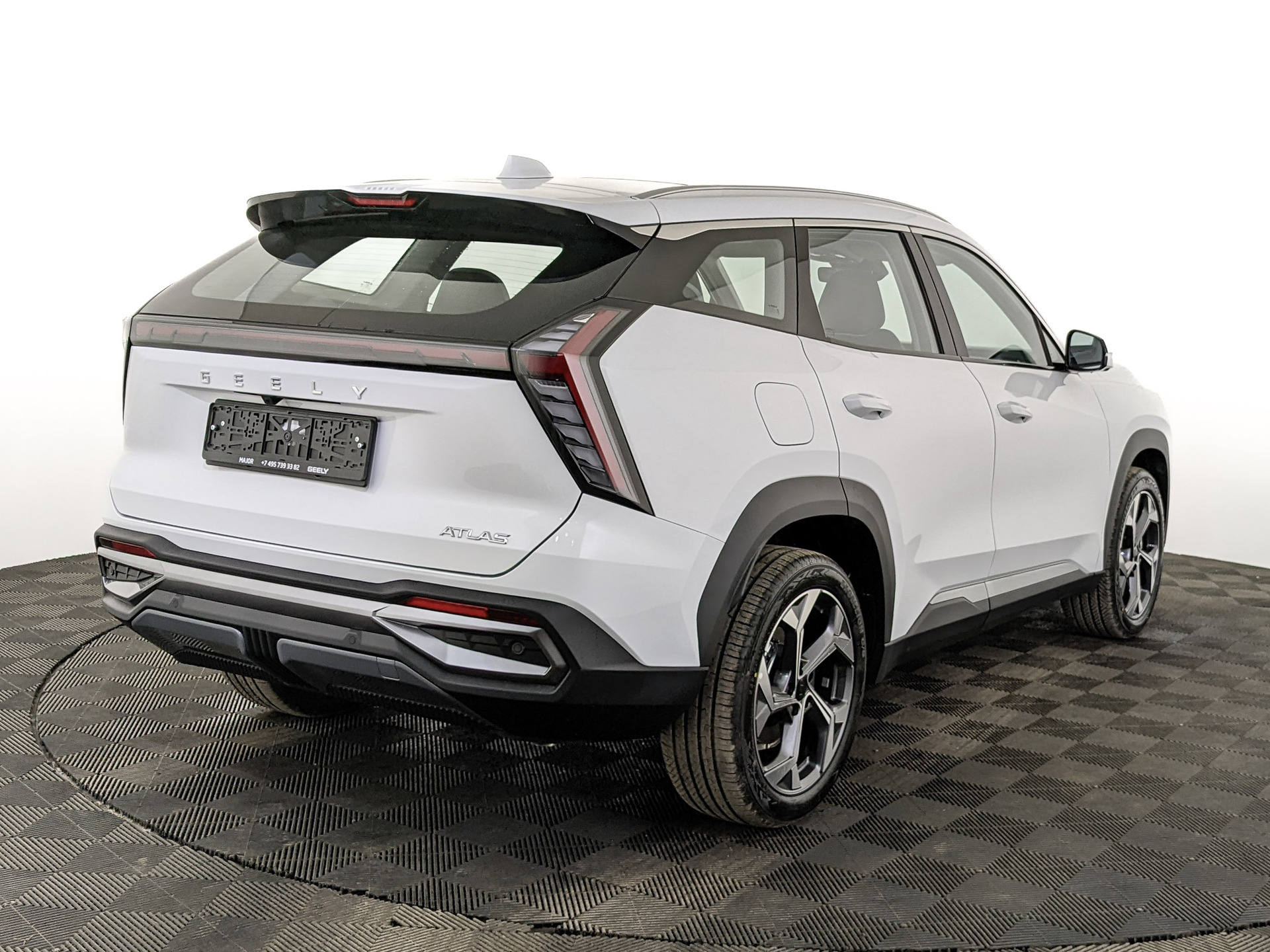 Фото Geely Atlas Luxury 1.5T/147 7RT 2WD