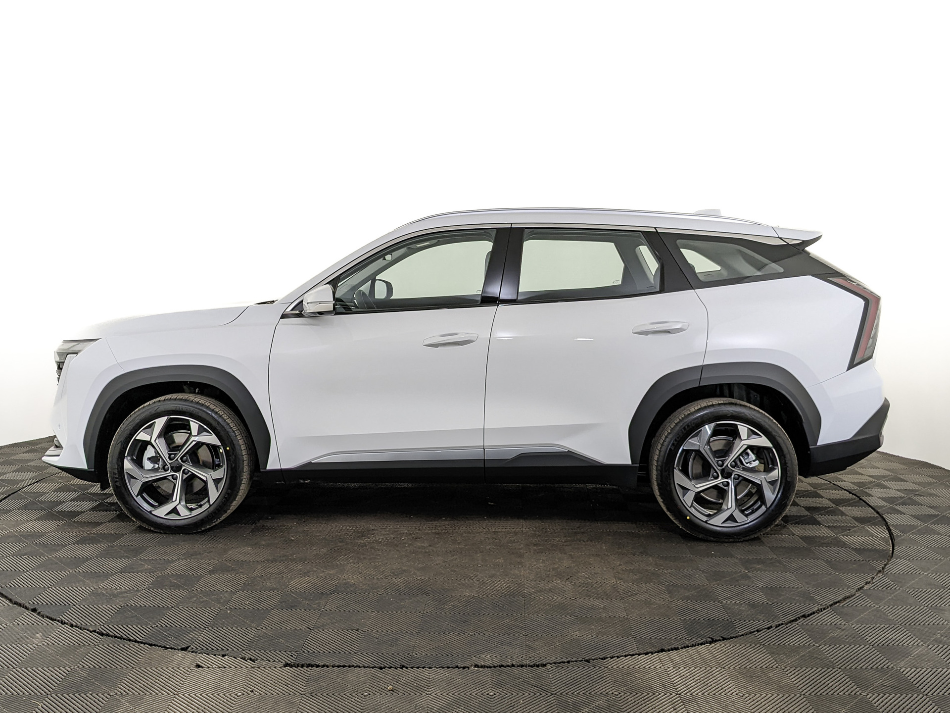 Фото Geely Atlas Luxury 1.5T/147 7RT 2WD