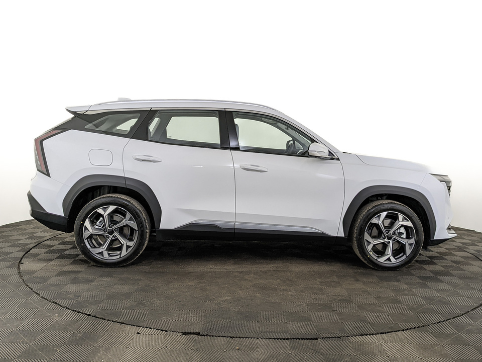 Geely Atlas Luxury 1.5T/147 7RT 2WD