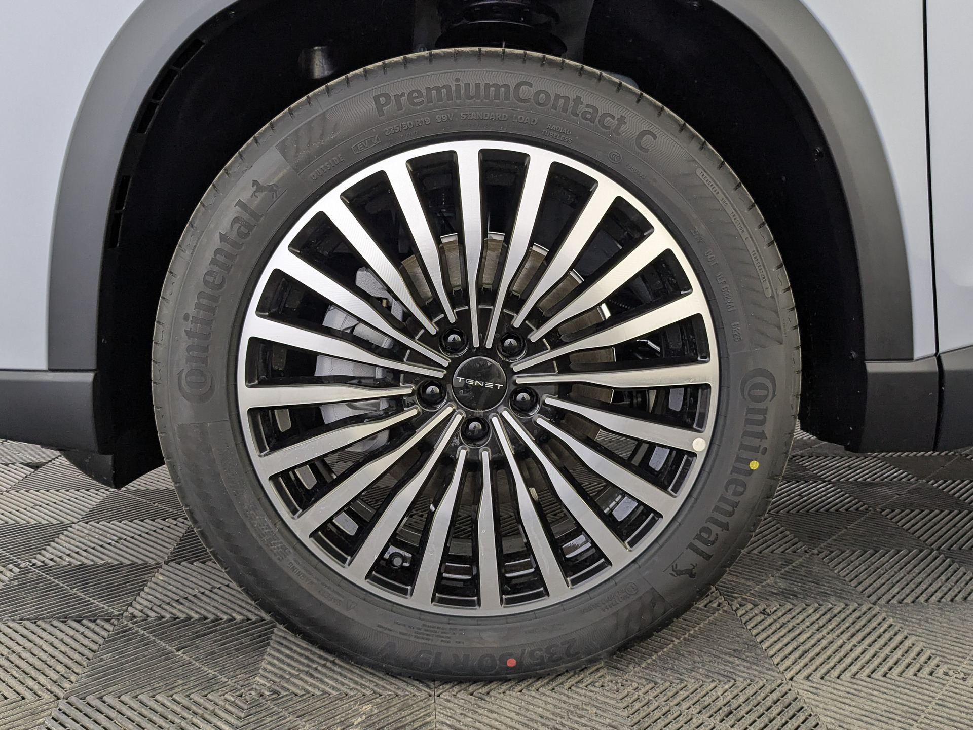 Фото Tenet T8 Ultra 2.0T/197 7RT 4WD