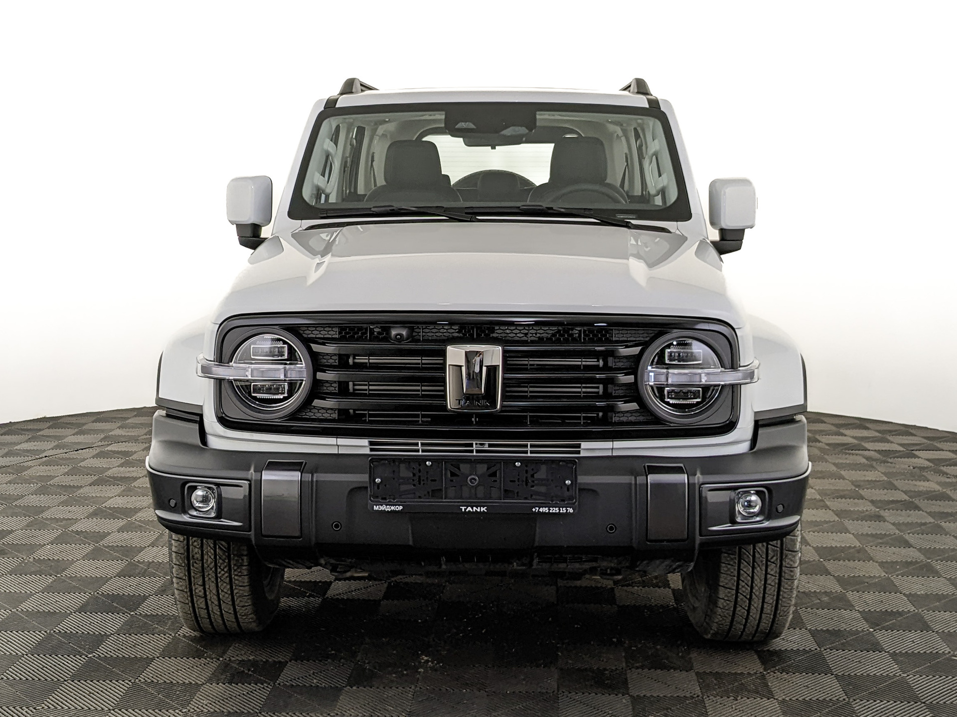 Фото Tank 300 Сити Драйв (City Adventure) 2.0T/218 8AT 4WD