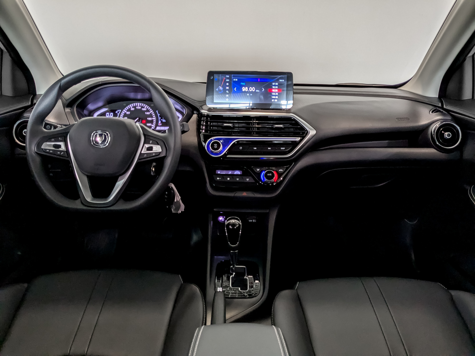 Фото Changan Alsvin Техно 1.5L/98 5RT 4D