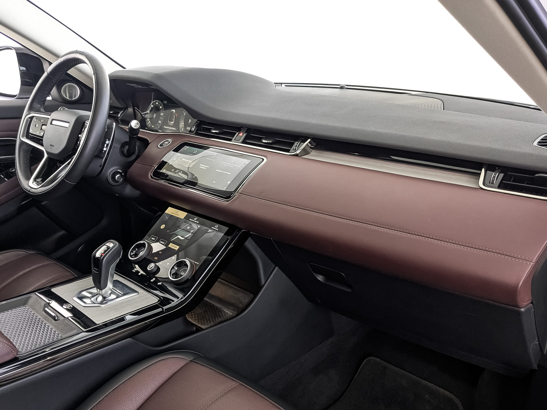 LAND ROVER Range Rover Evoque 2.00 (249 л.с), автомат, 2023, пробег 9 487 км