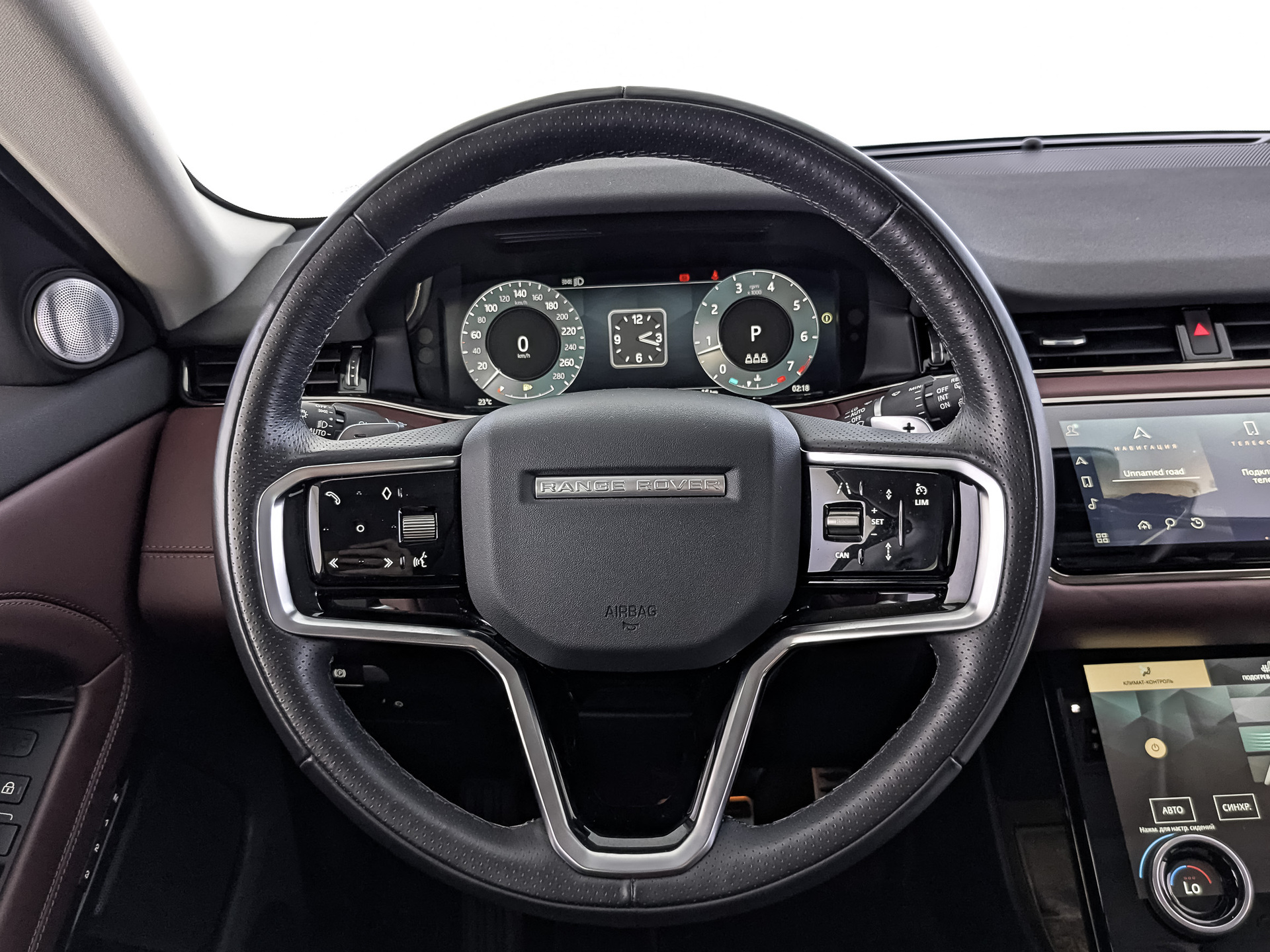 LAND ROVER Range Rover Evoque 2.00 (249 л.с), автомат, 2023, пробег 9 487 км