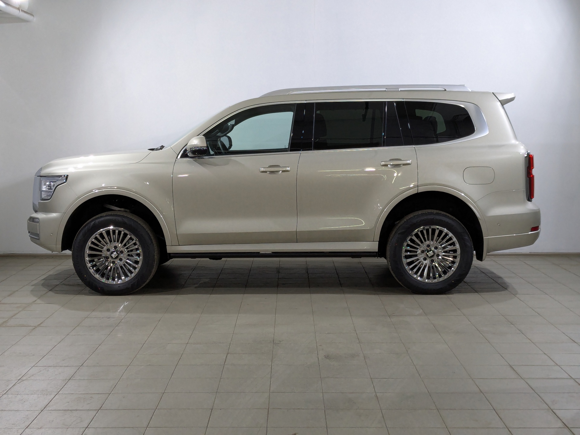 Фото Tank 500 Премиум (Premium) 3.0T/299 9AT 4WD