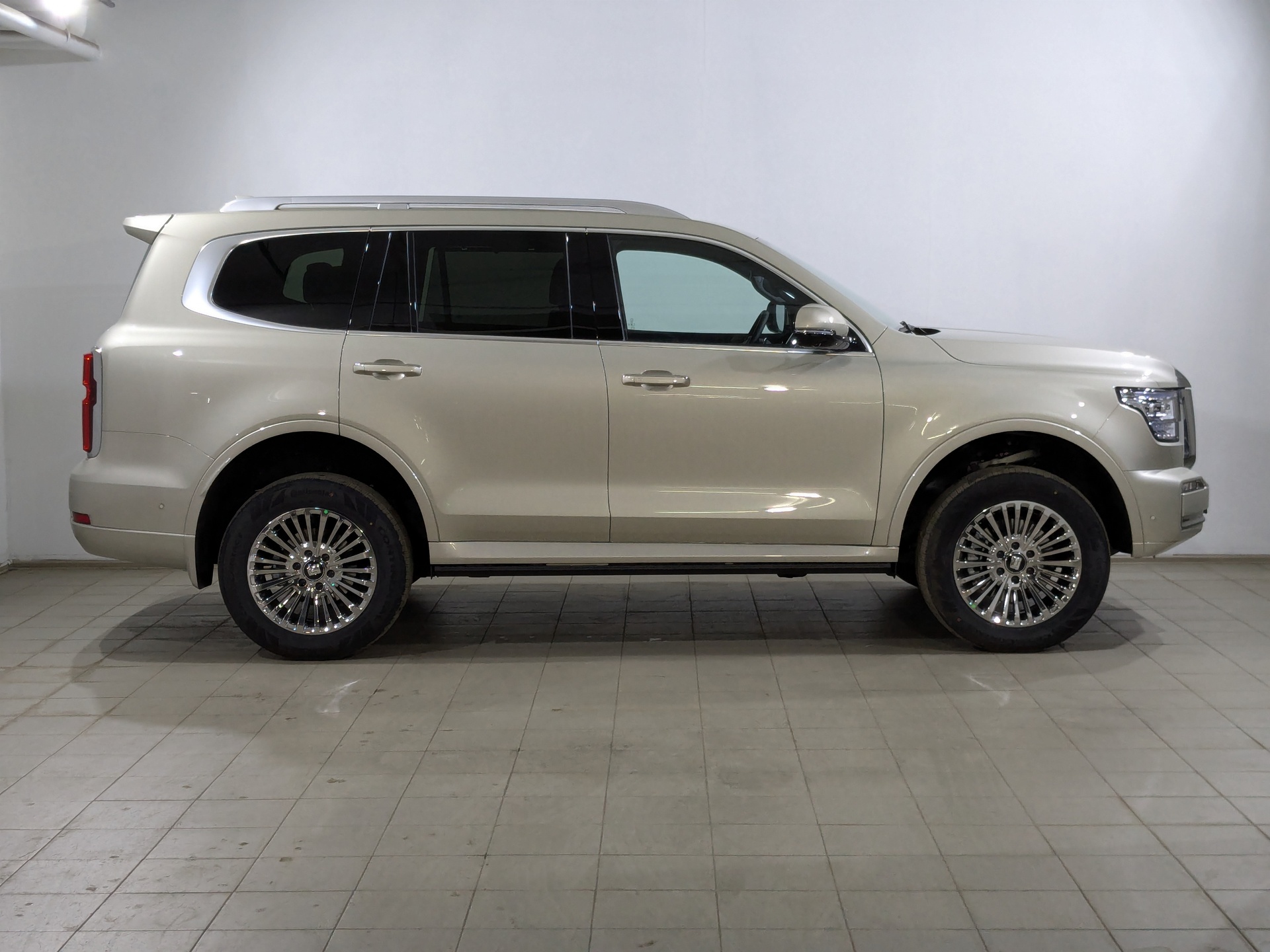 Фото Tank 500 Премиум (Premium) 3.0T/299 9AT 4WD