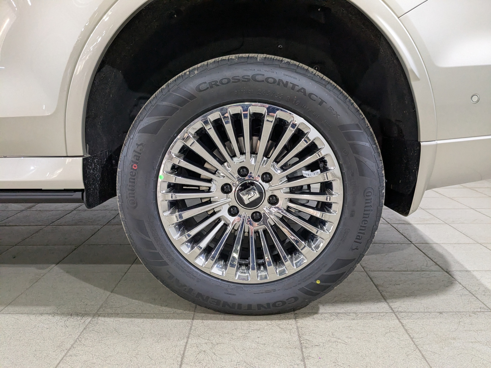 Фото Tank 500 Премиум (Premium) 3.0T/299 9AT 4WD