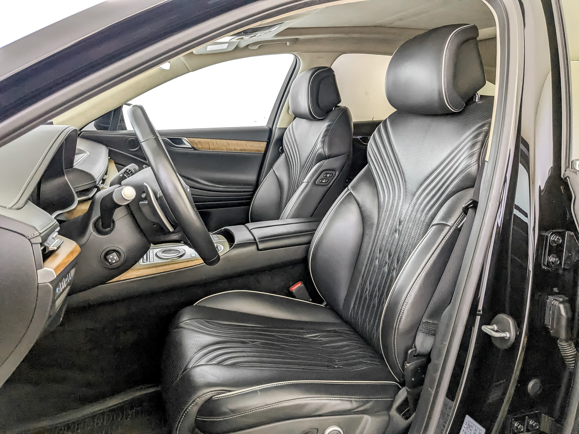GENESIS G80 3.50 (379 л.с), автомат, 2021, пробег 101 181 км