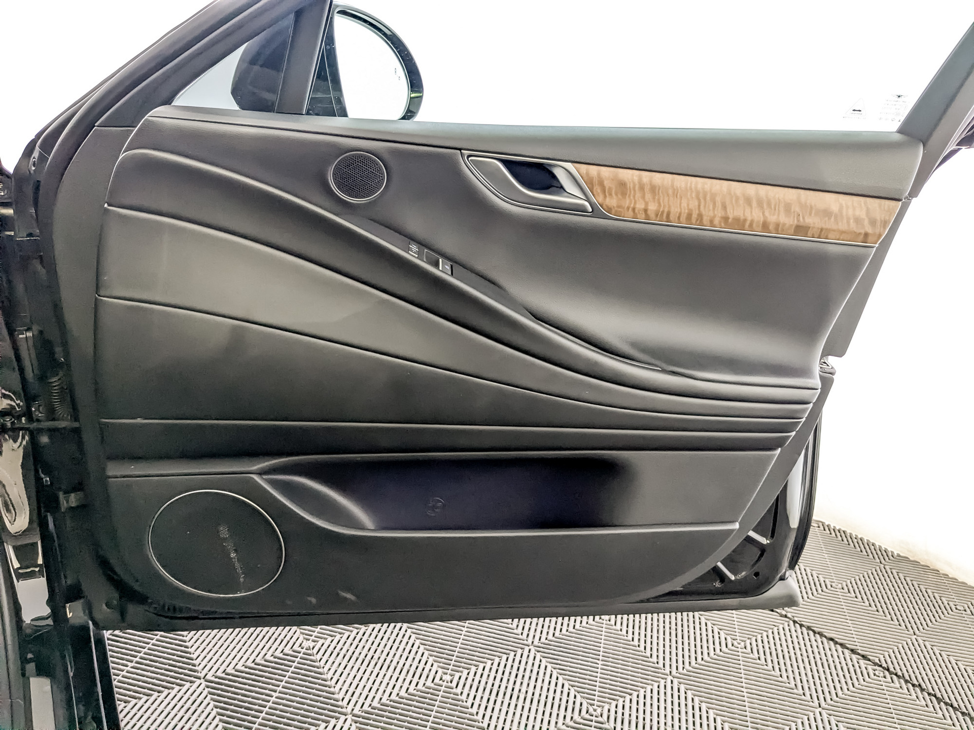 GENESIS G80 3.50 (379 л.с), автомат, 2021, пробег 101 181 км