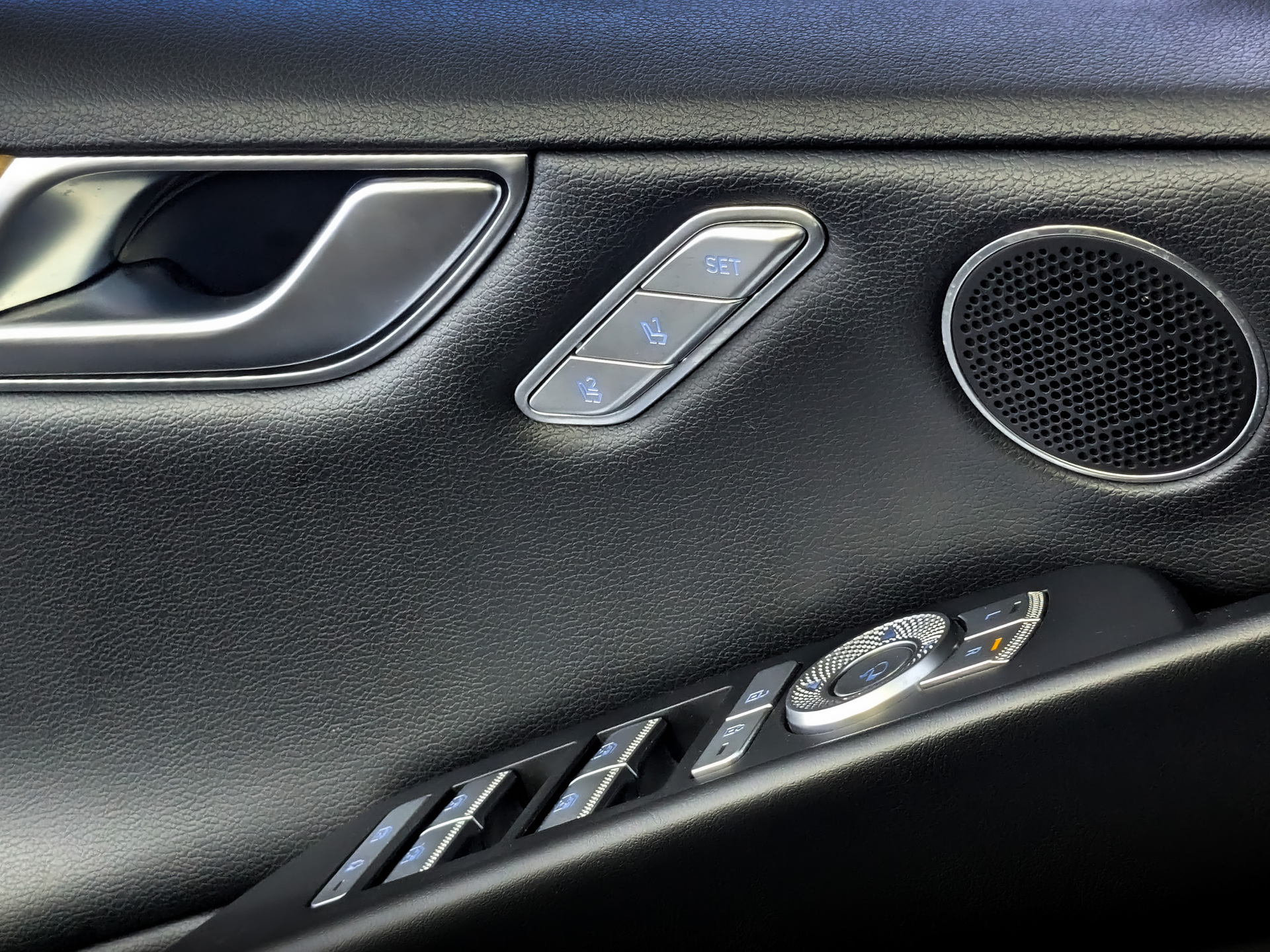 GENESIS G80 3.50 (379 л.с), автомат, 2021, пробег 101 181 км