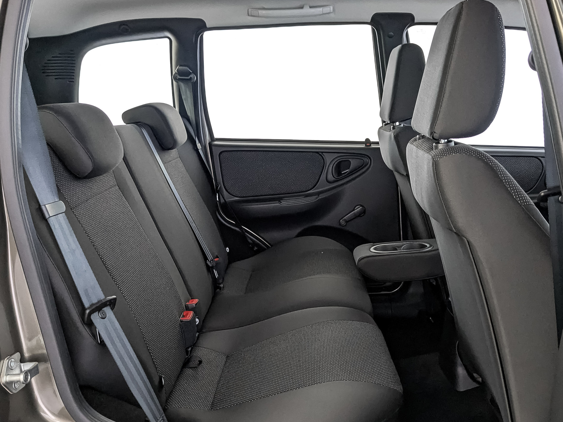 Фото Lada Niva Travel Практик 1.8/90 5MT