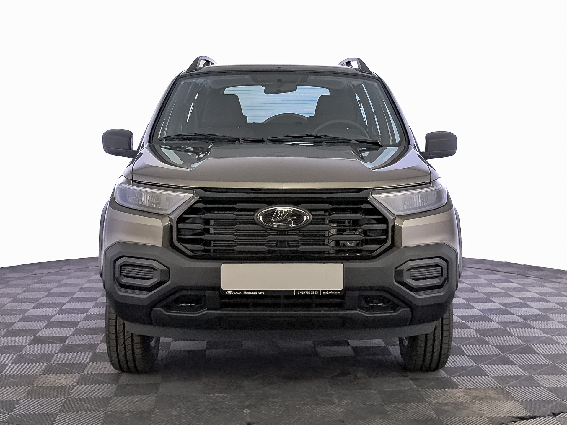 Фото Lada Niva Travel Практик 1.8/90 5MT