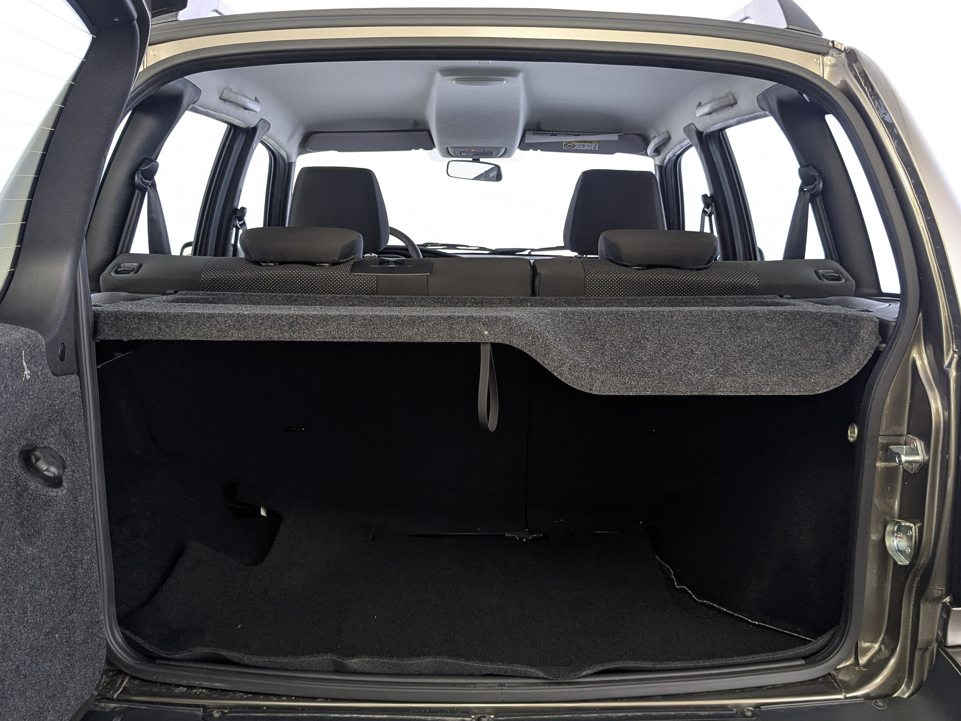 Фото Lada Niva Travel Практик 1.8/90 5MT