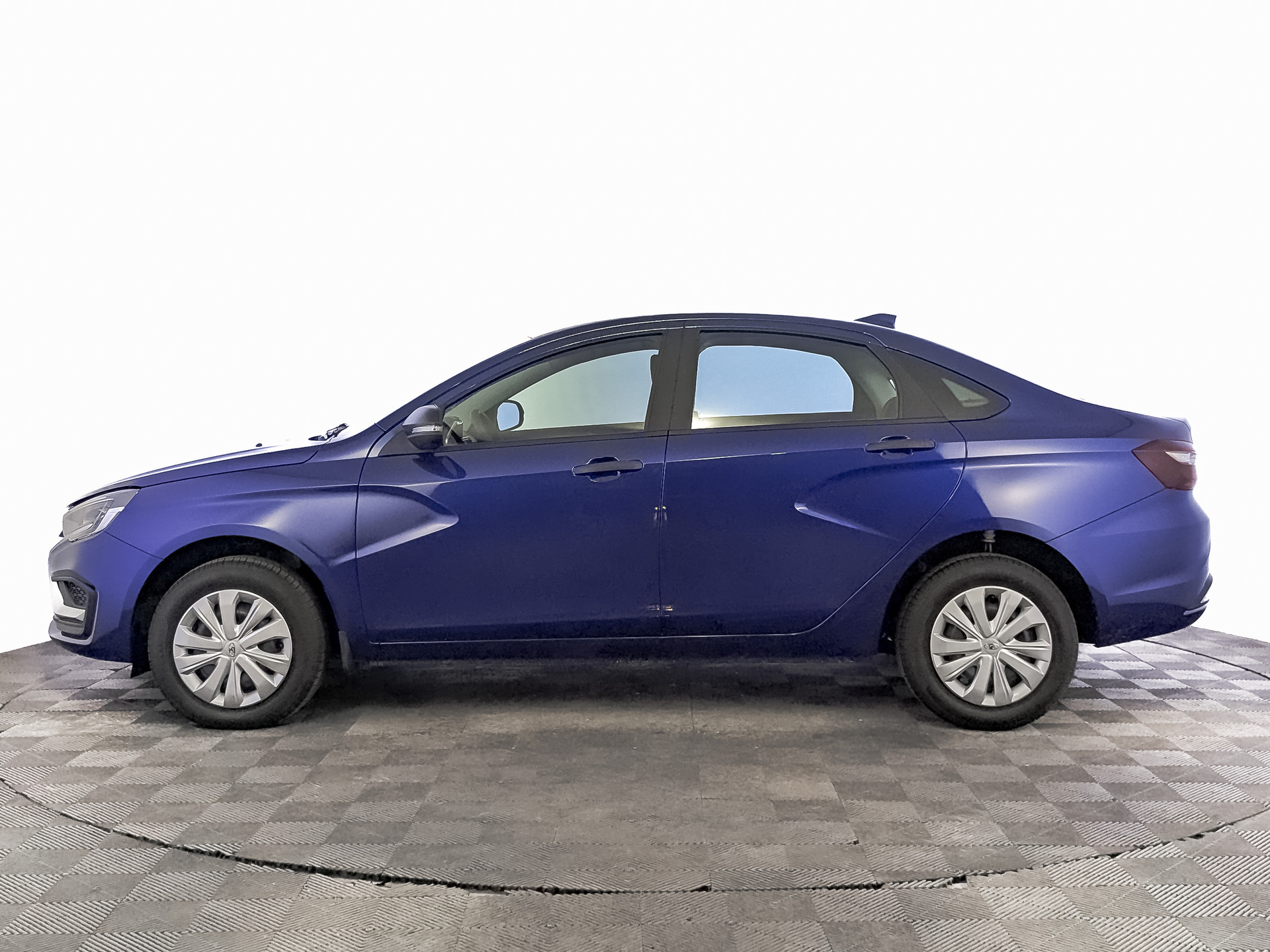 Фото Lada Vesta Седан Комфорт 1.6/106 5MT