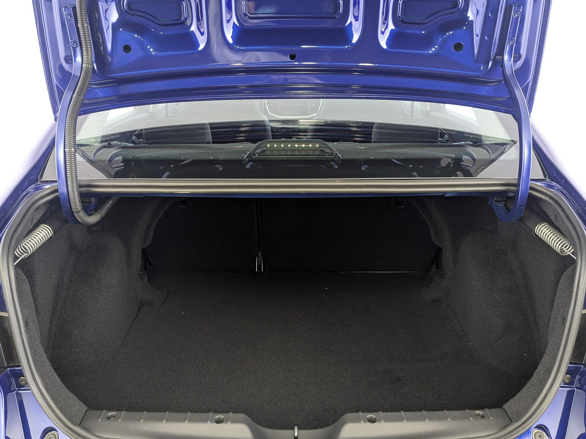 Фото Lada Vesta Седан Комфорт 1.6/106 5MT