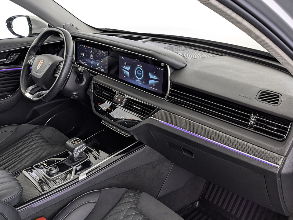 Фото Hongqi HS5 с пробегом 25680 км