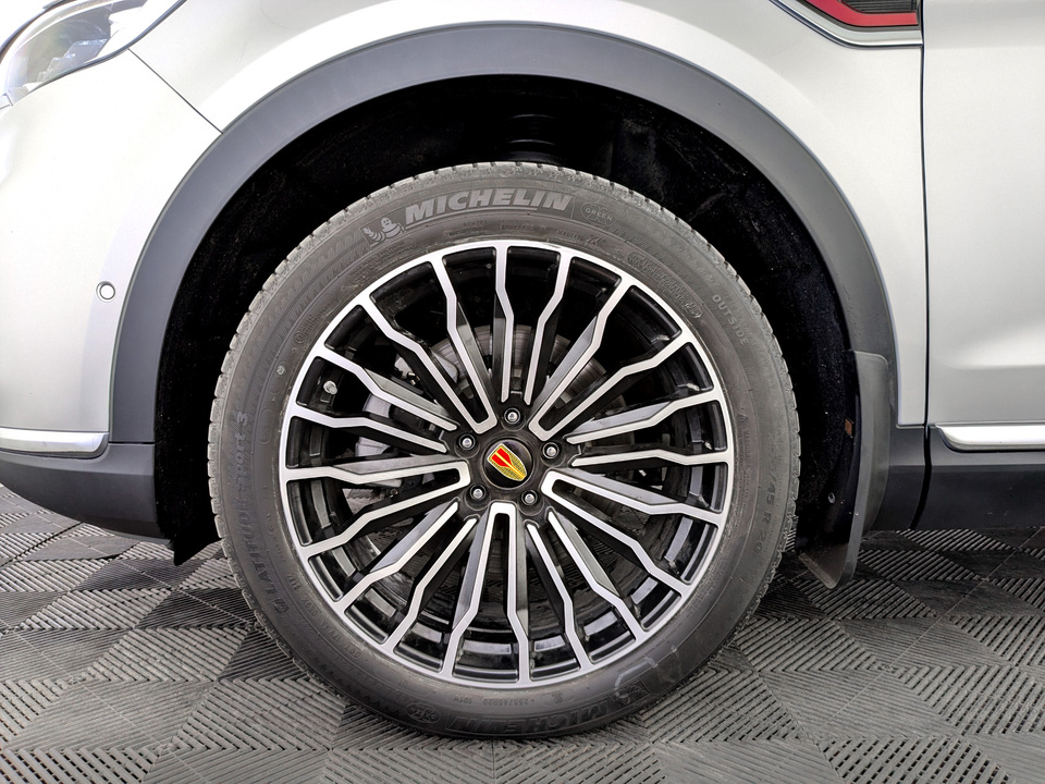 Фото Hongqi HS5 с пробегом 25680 км