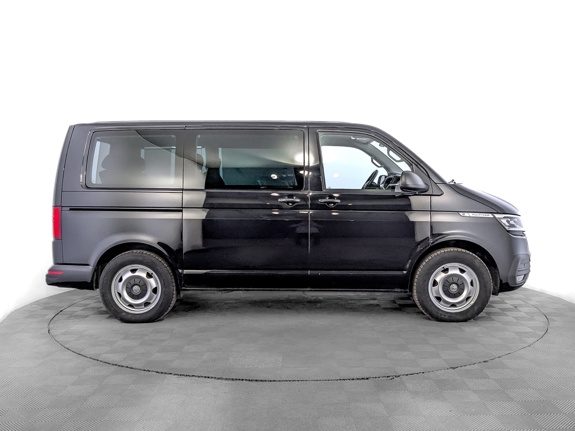 VOLKSWAGEN Multivan 2.00 (150 л.с), автомат, 2021, пробег 94 113 км