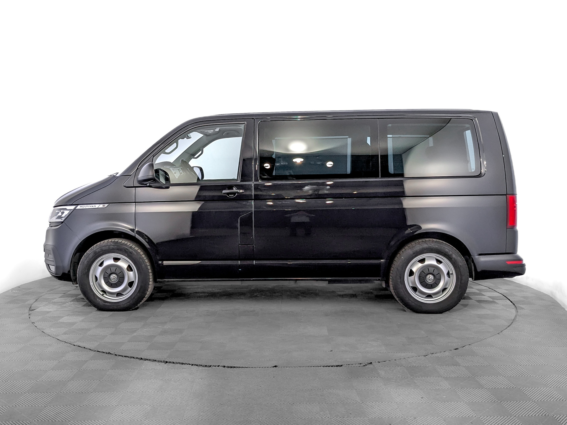 VOLKSWAGEN Multivan 2.00 (150 л.с), автомат, 2021, пробег 94 113 км