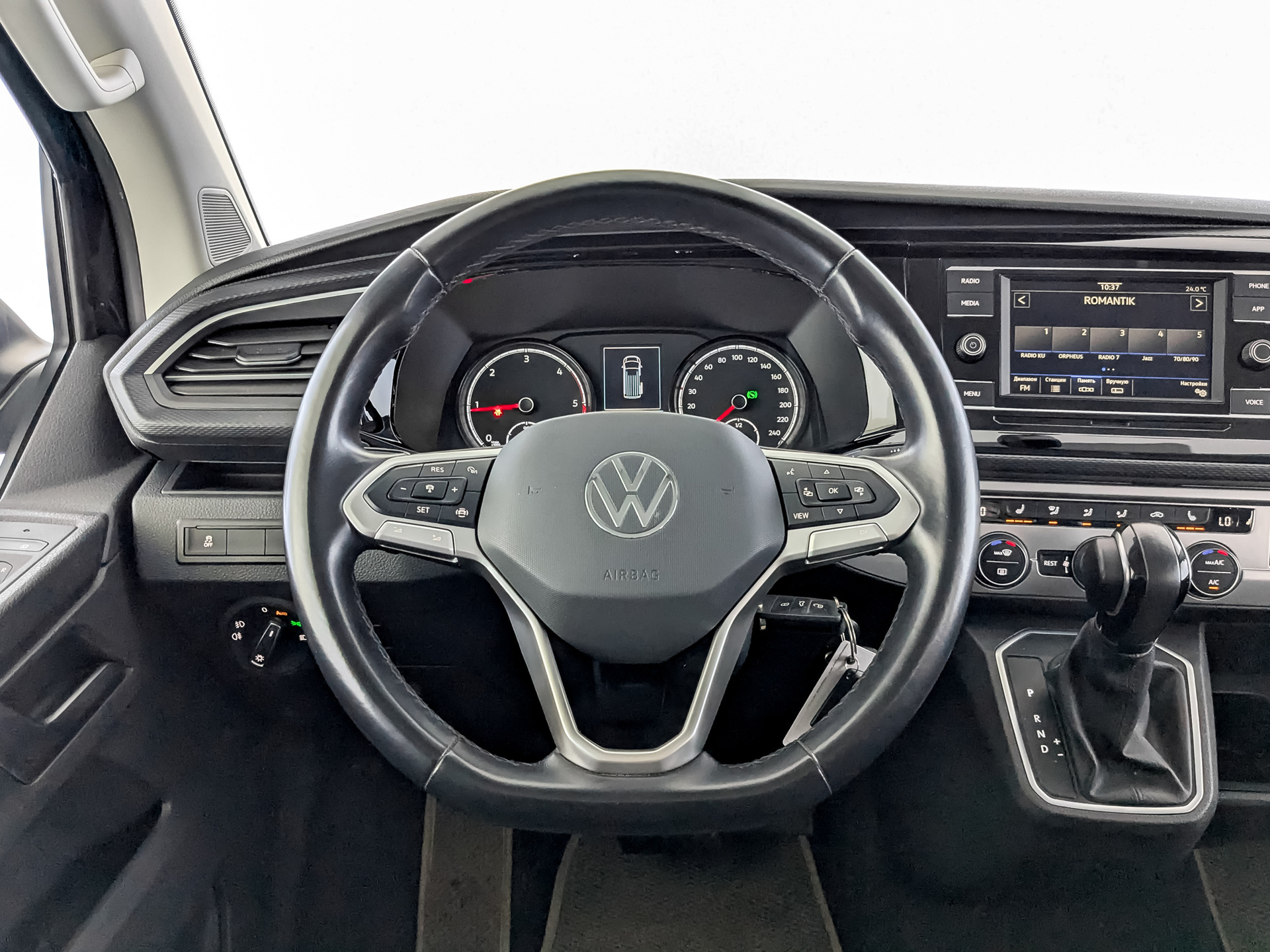 VOLKSWAGEN Multivan 2.00 (150 л.с), автомат, 2021, пробег 94 113 км