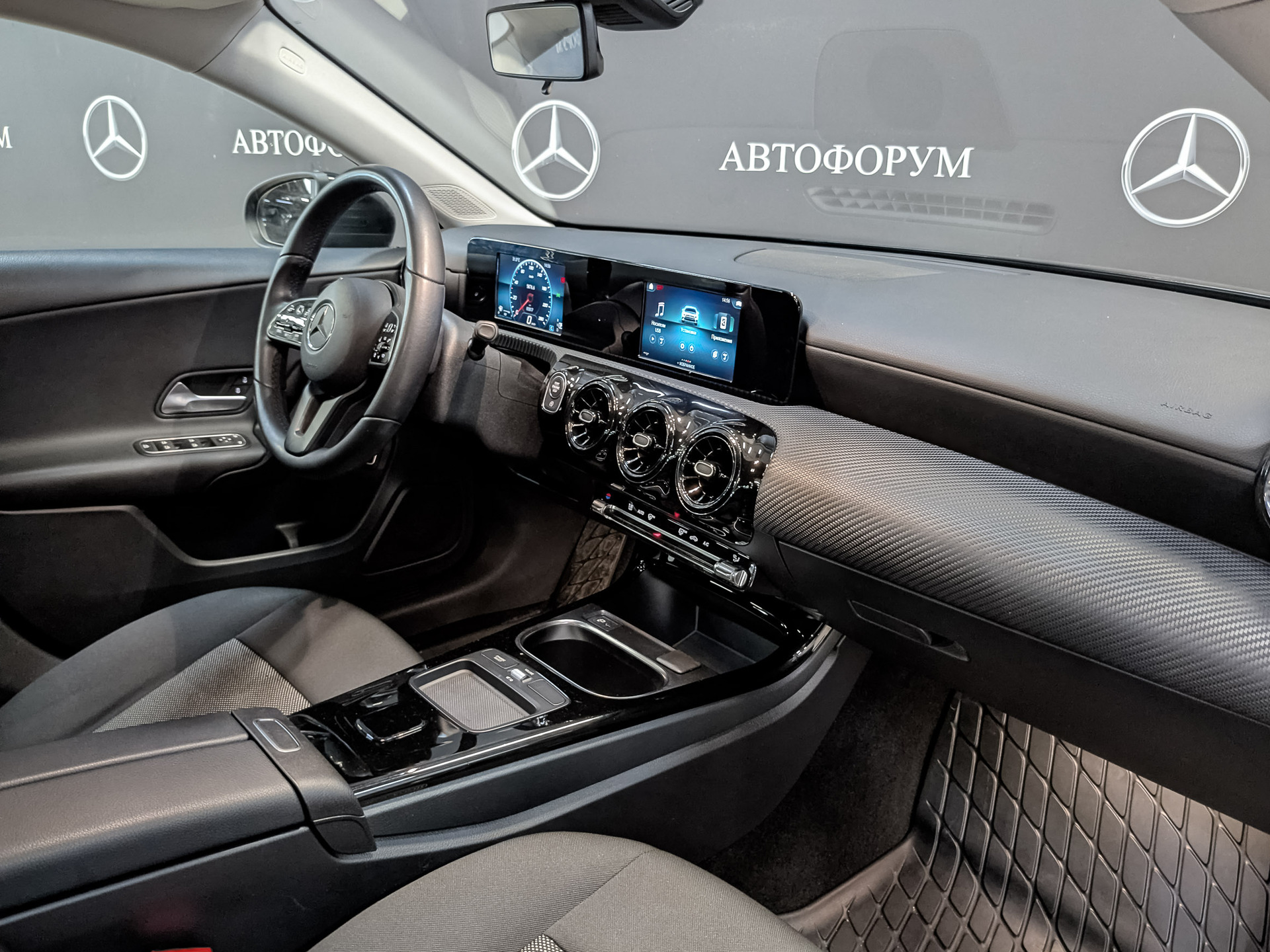 MERCEDES-BENZ A-Класс 1.30 (150 л.с), автомат, 2020, пробег 85 811 км