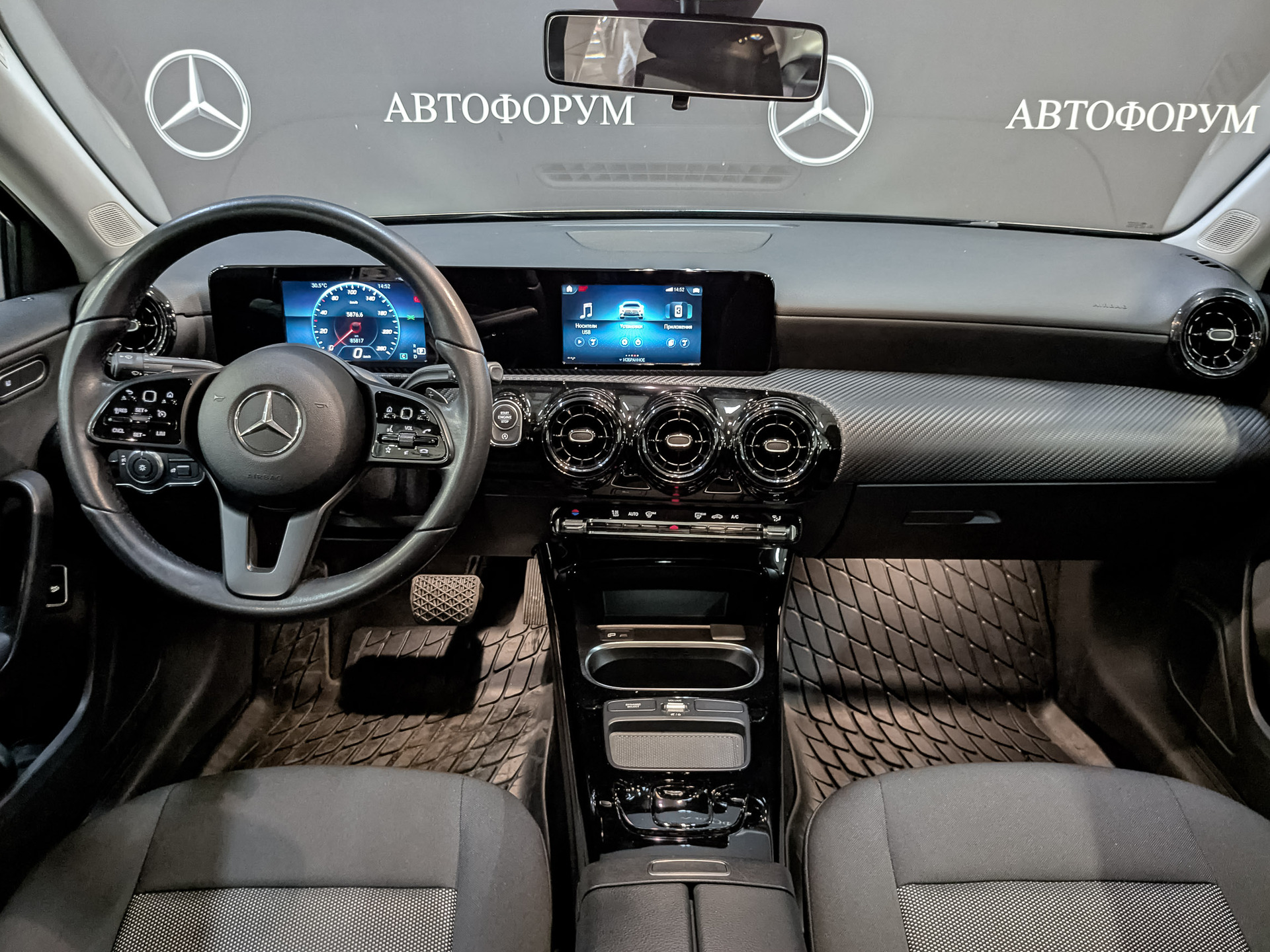 MERCEDES-BENZ A-Класс 1.30 (150 л.с), автомат, 2020, пробег 85 811 км