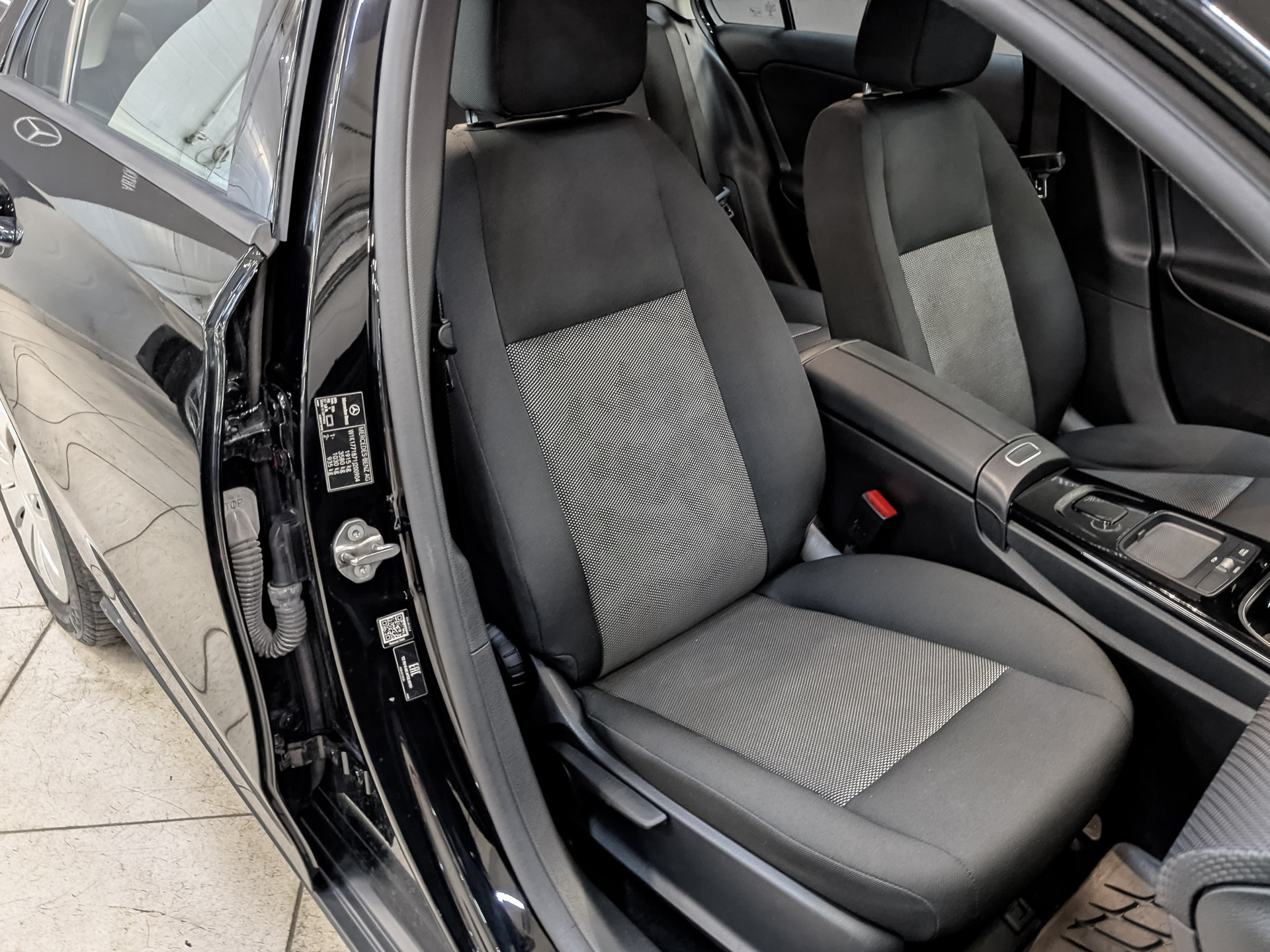 MERCEDES-BENZ A-Класс 1.30 (150 л.с), автомат, 2020, пробег 85 811 км