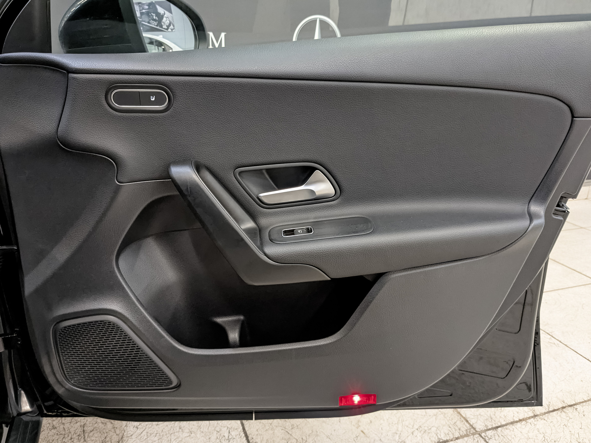 MERCEDES-BENZ A-Класс 1.30 (150 л.с), автомат, 2020, пробег 85 811 км