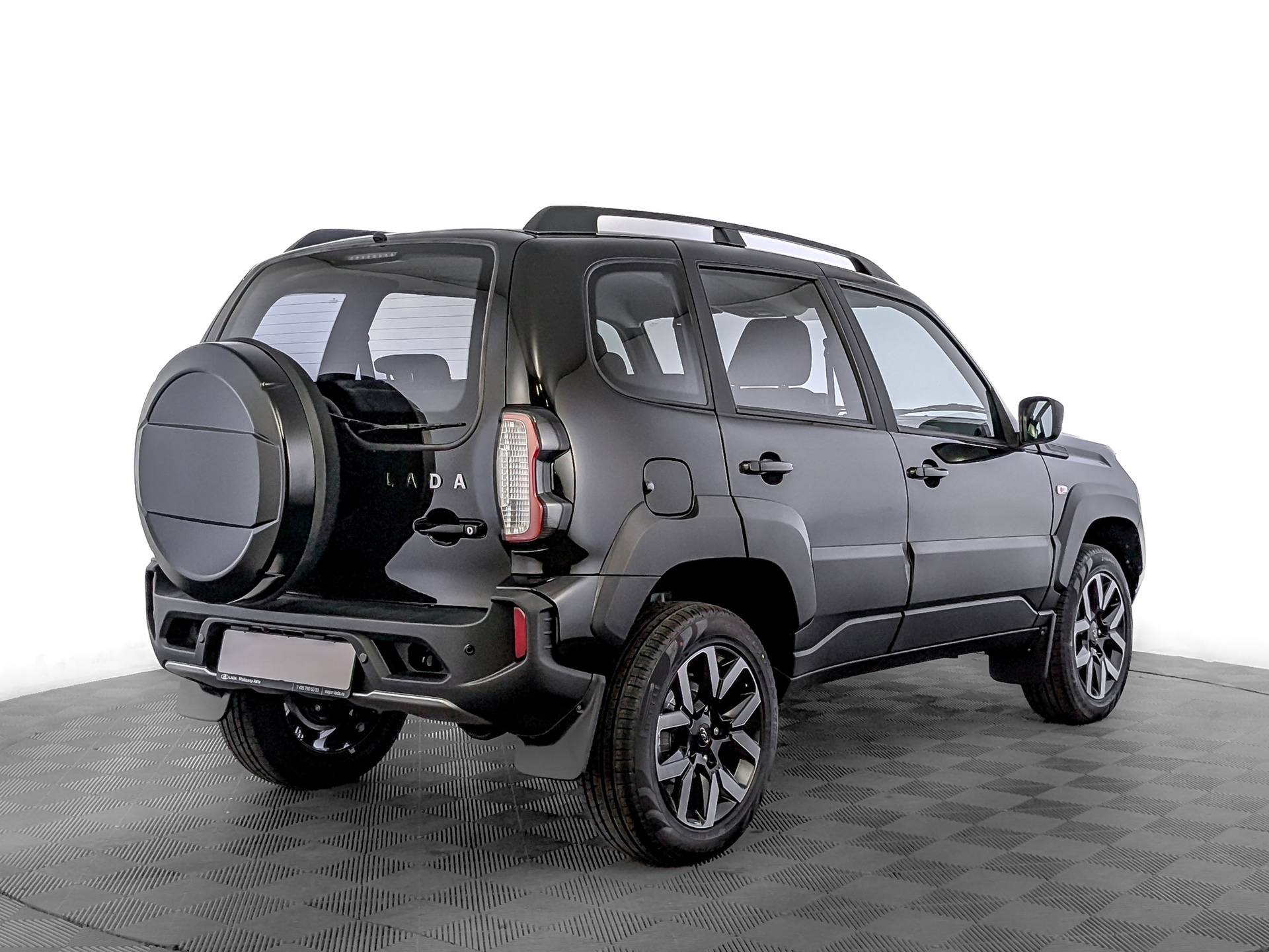 Фото Lada Niva Travel КХЛ 1.8/90 5MT