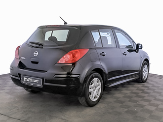 Nissan Tiida C11