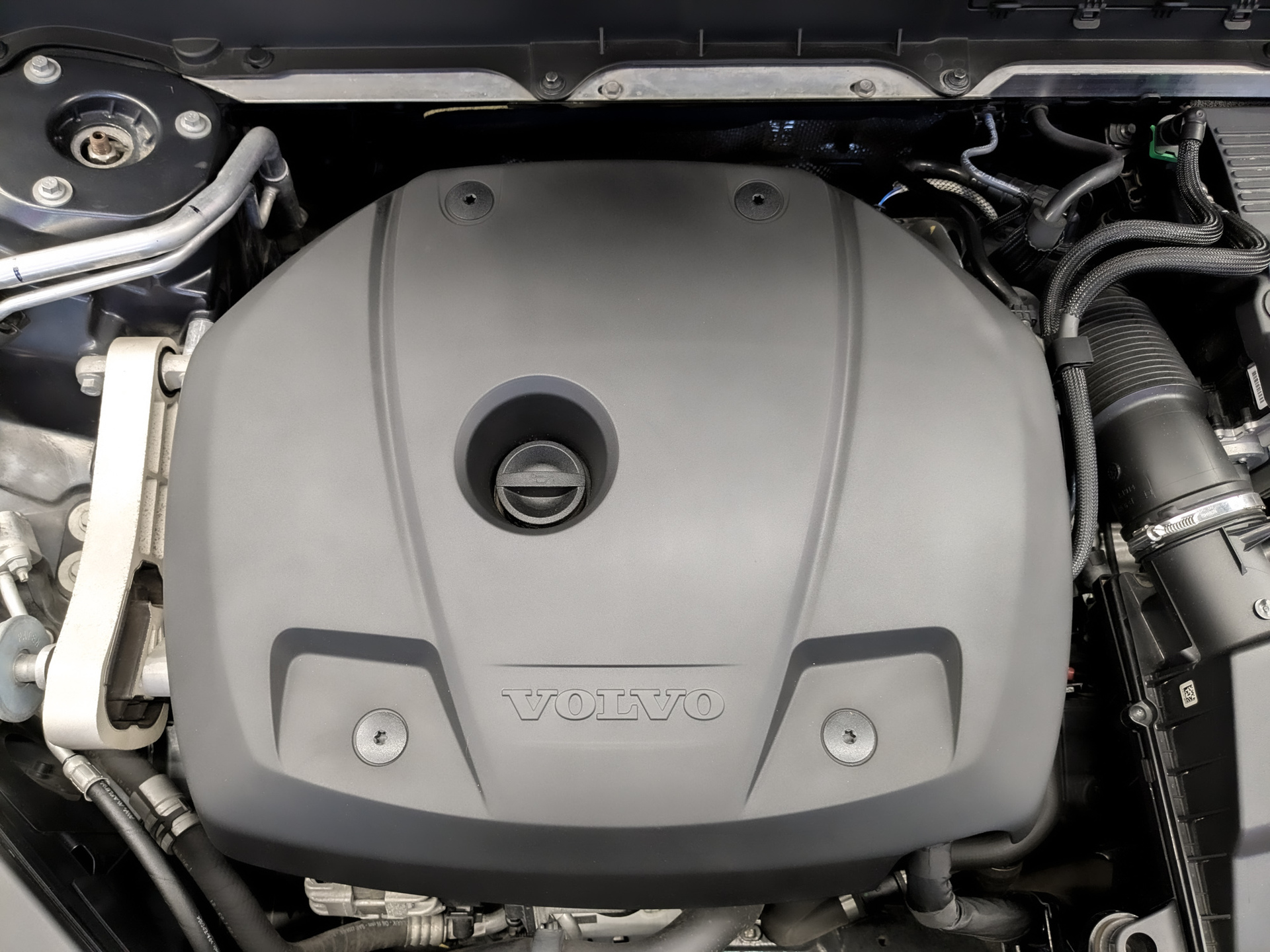 VOLVO XC90 2.00 (249 л.с), автомат, 2021, пробег 69 878 км