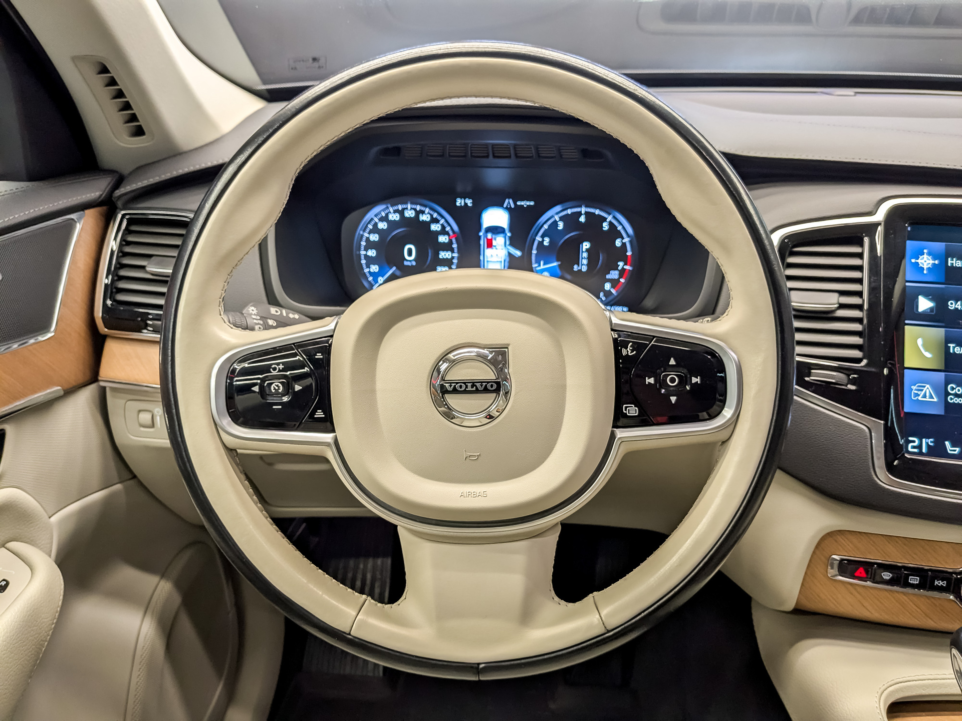 VOLVO XC90 2.00 (249 л.с), автомат, 2021, пробег 69 878 км