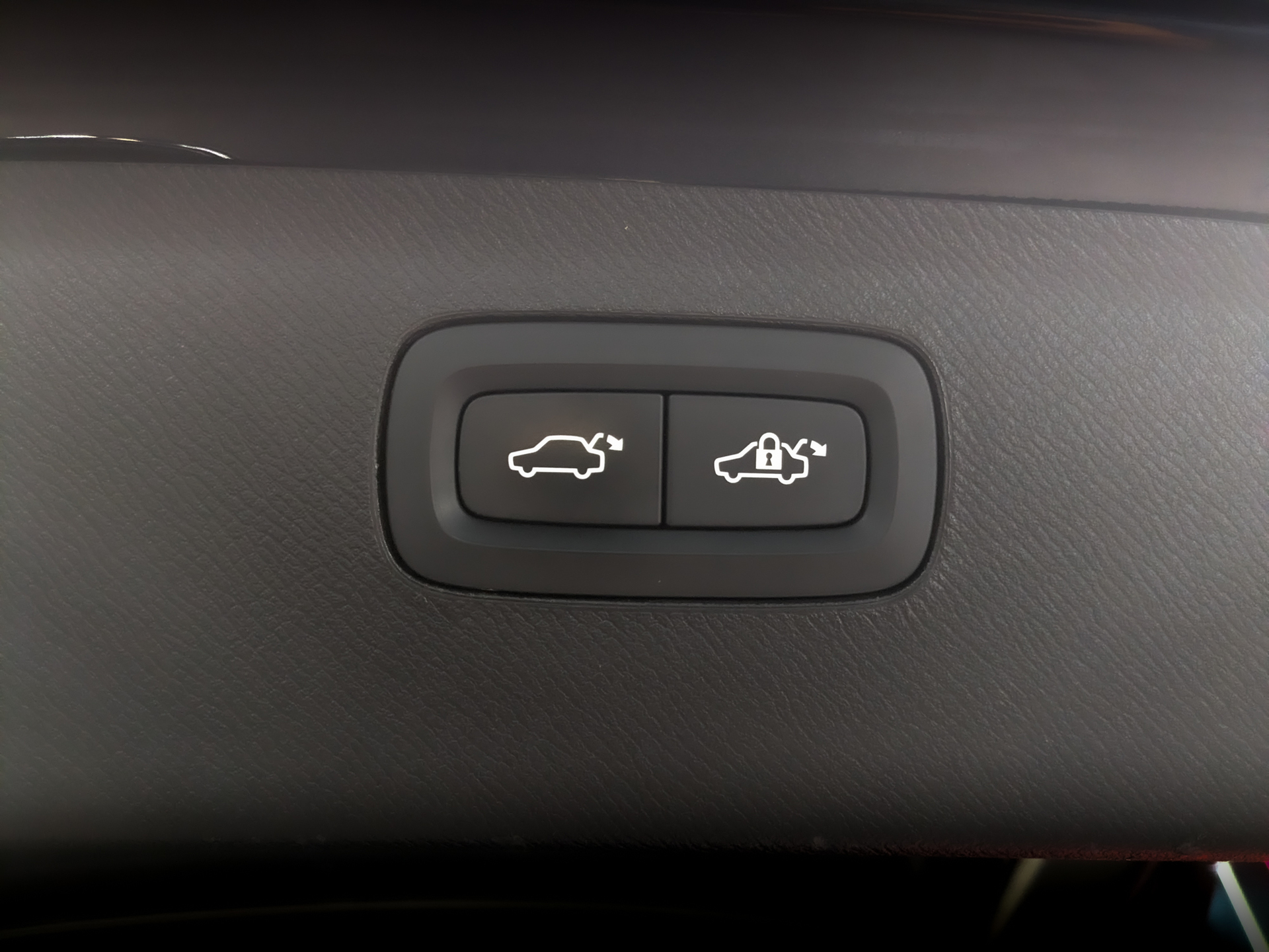 VOLVO XC90 2.00 (249 л.с), автомат, 2021, пробег 69 878 км