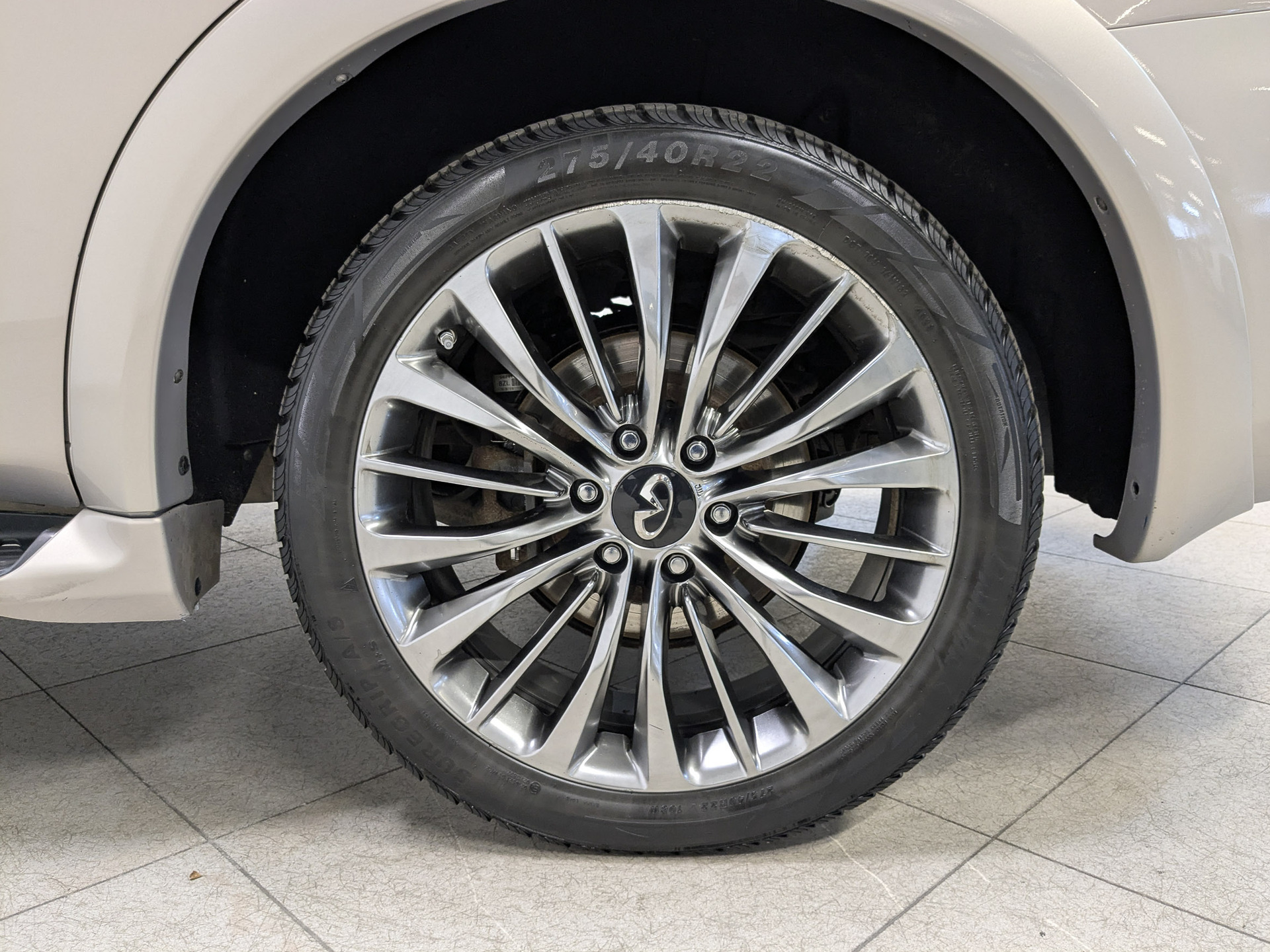 INFINITI QX80 5.60 (405 л.с), автомат, 2019, пробег 116 717 км