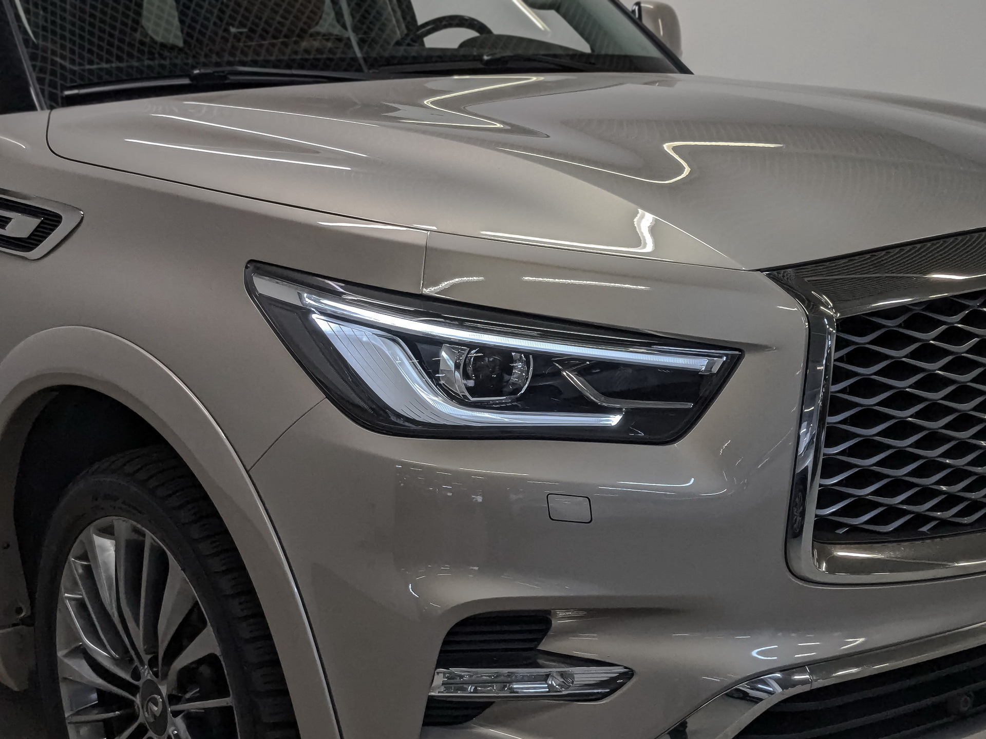 INFINITI QX80 5.60 (405 л.с), автомат, 2019, пробег 116 717 км