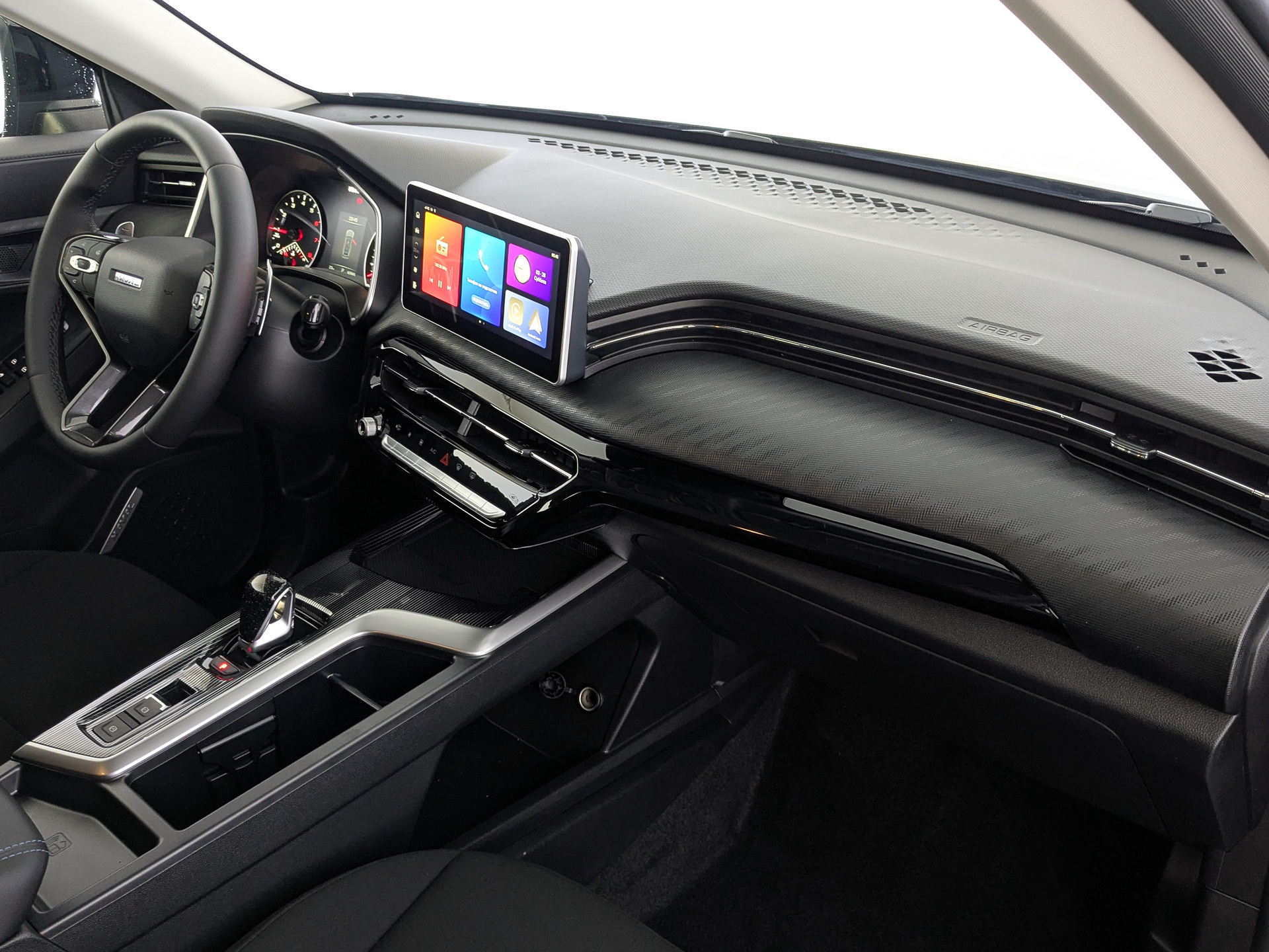 Фото Haval Jolion Оптимум 1.5T/150 7RT 4WD