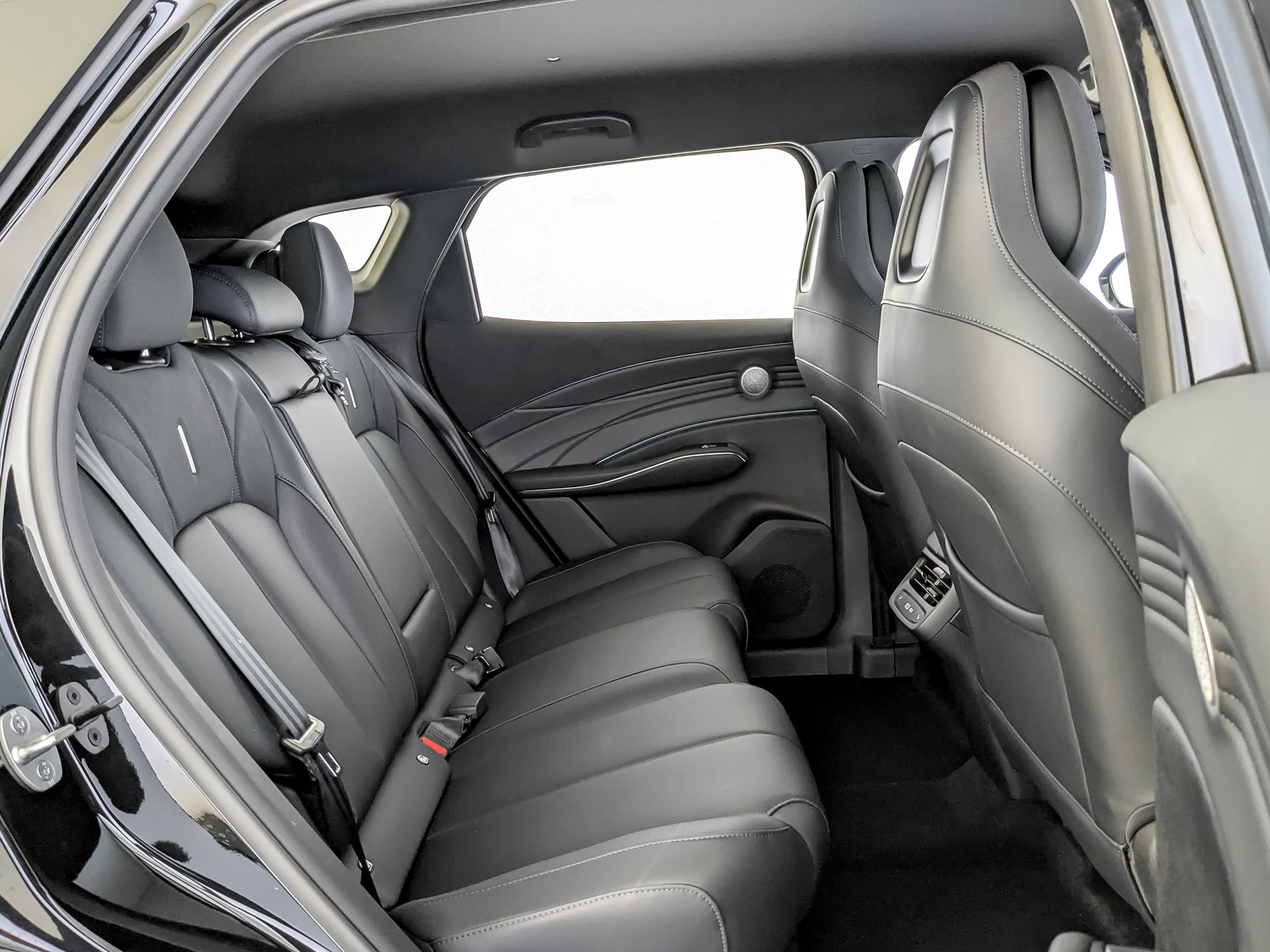 Фото Omoda C7 Драйв 1.6T/150 7RT 2WD