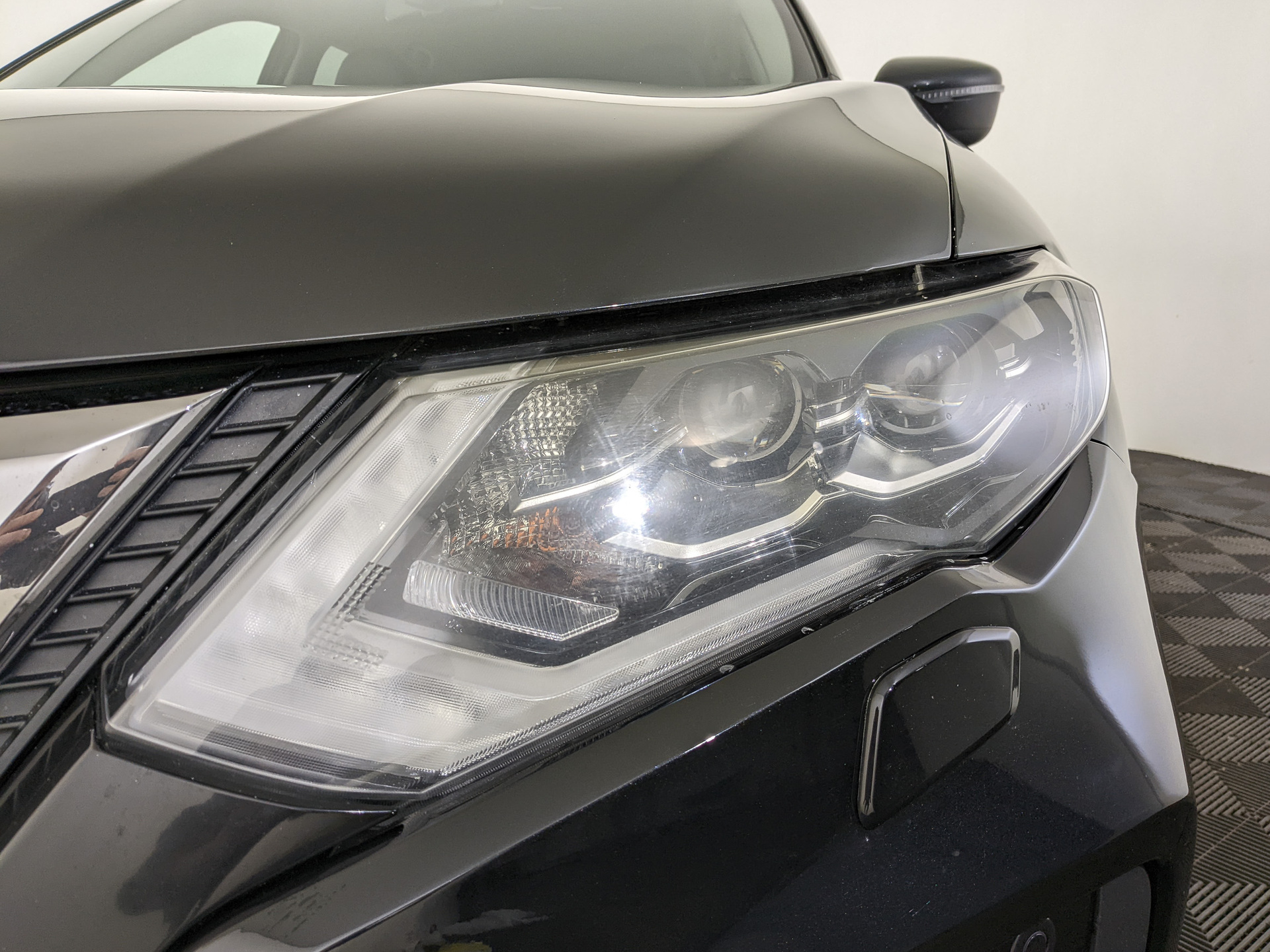 NISSAN X-Trail 2.50 (171 л.с), автомат, 2019, пробег 88 223 км