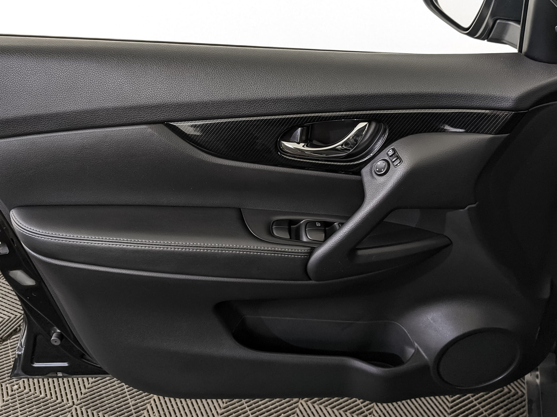NISSAN X-Trail 2.50 (171 л.с), автомат, 2019, пробег 88 223 км