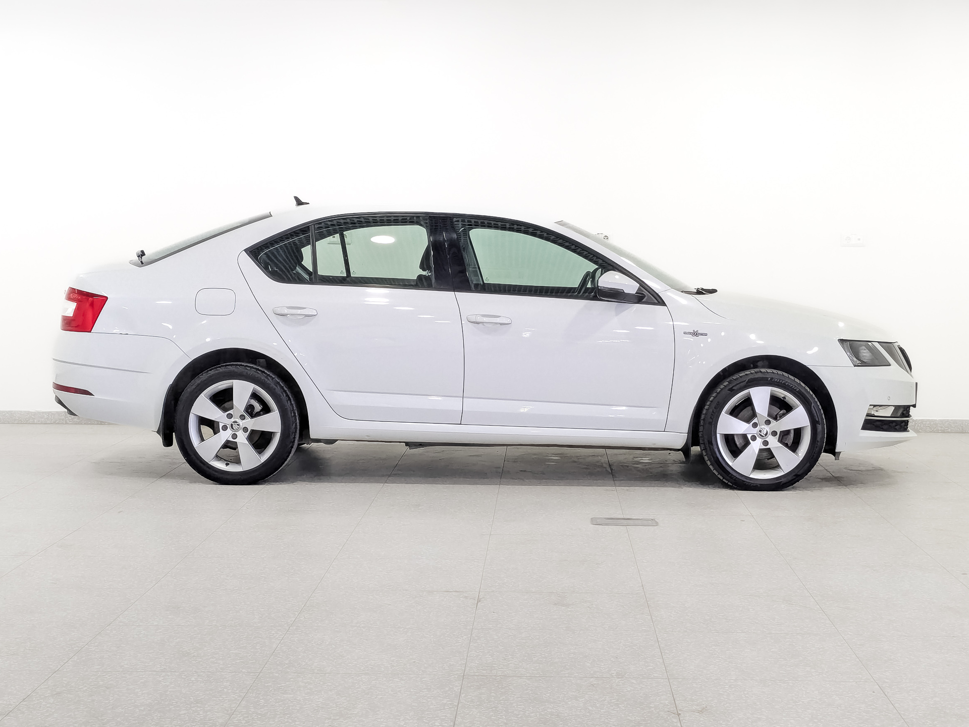 SKODA Octavia 1.40 (150 л.с), автомат, 2019, пробег 26 523 км