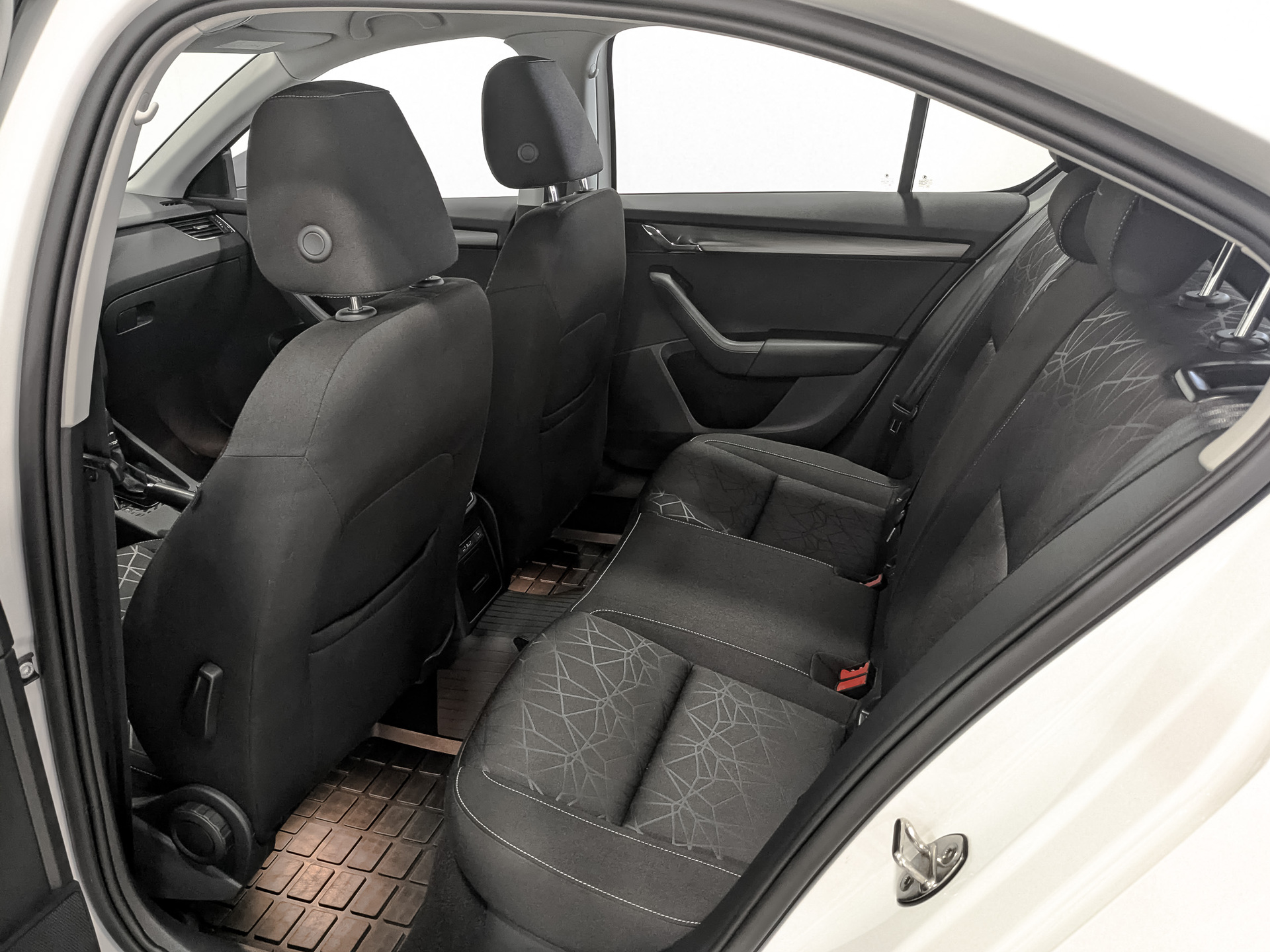SKODA Octavia 1.40 (150 л.с), автомат, 2019, пробег 26 523 км