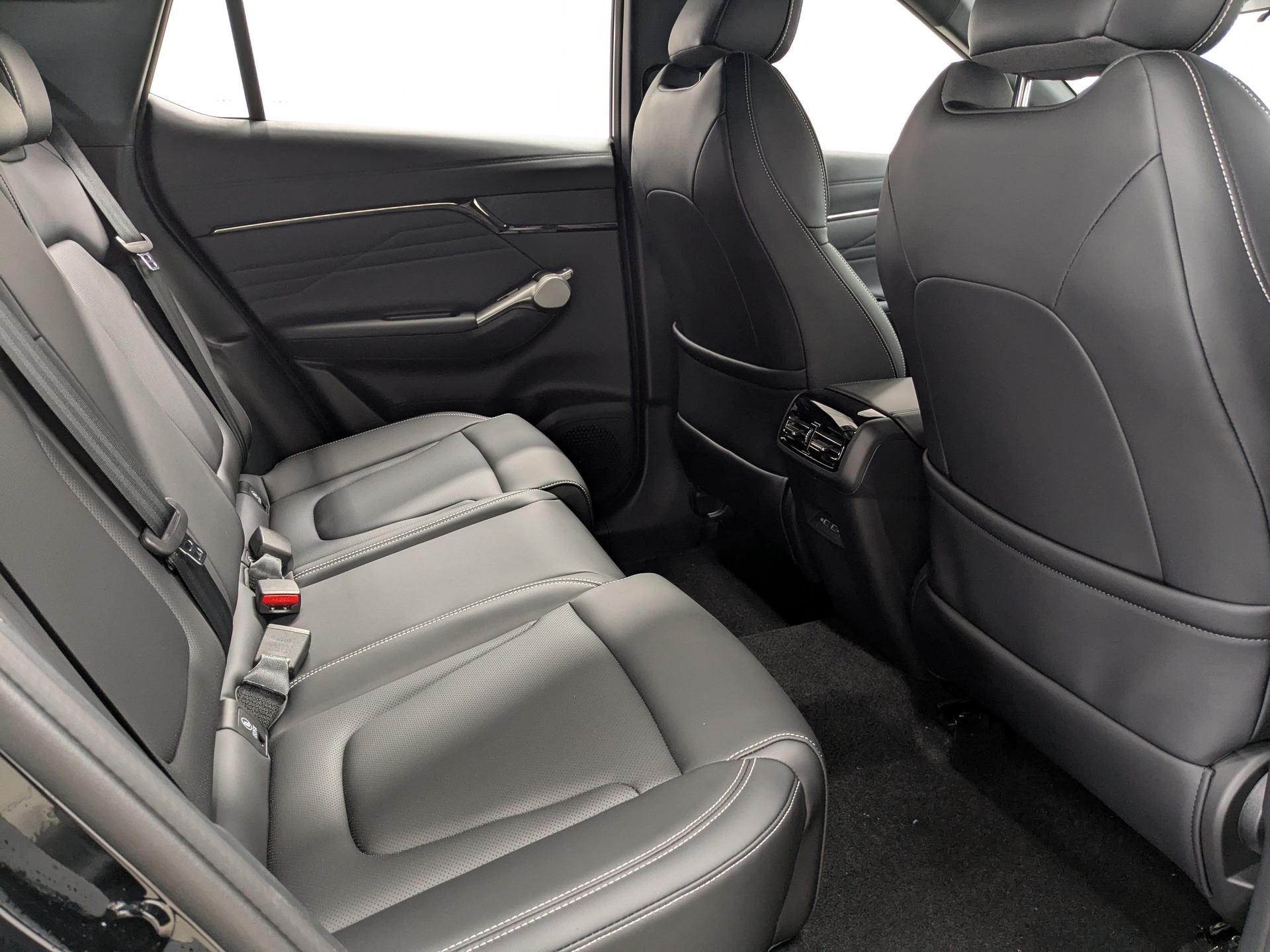 Фото GAC GS4 GB 2.0T/231 8AT 4WD