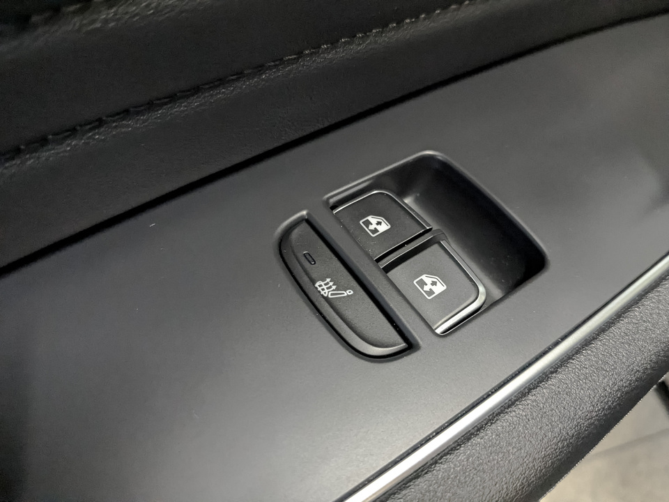 Фото Hongqi HS5 с пробегом 17 294 км