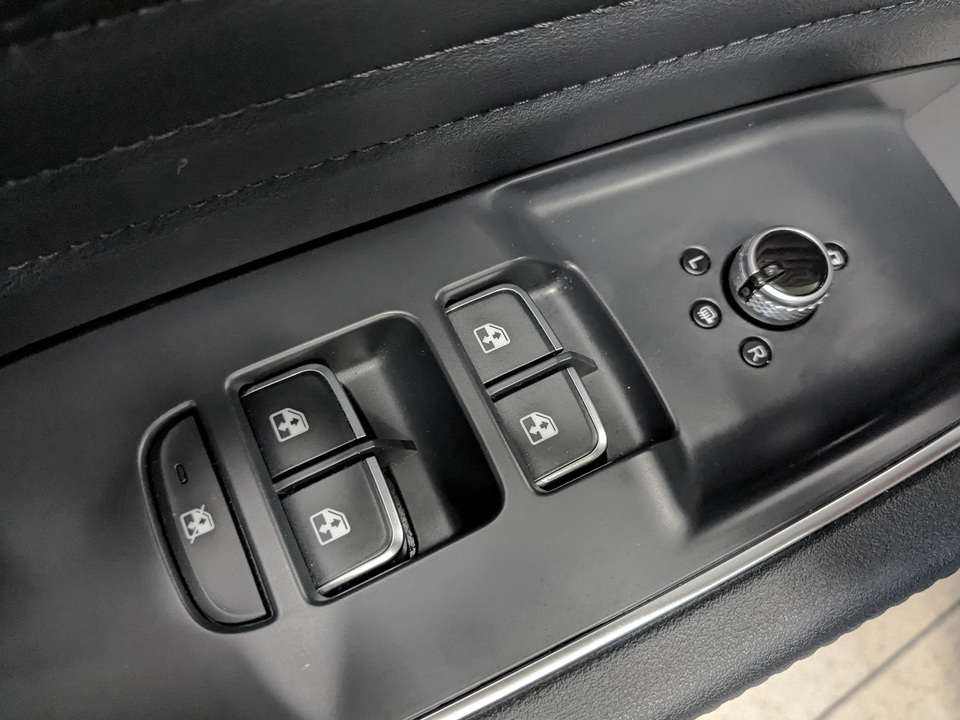 Фото Hongqi HS5 с пробегом 17 294 км