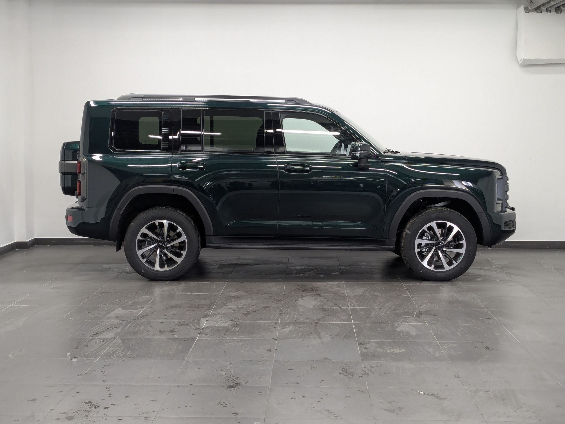 Фото Haval H9 Техно + 2.0T/218 8AT 4WD