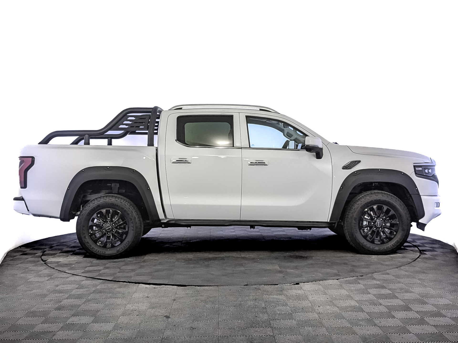 Фото Foton Tunland V9 Prestige 2.0TD/159 8АT 4WD