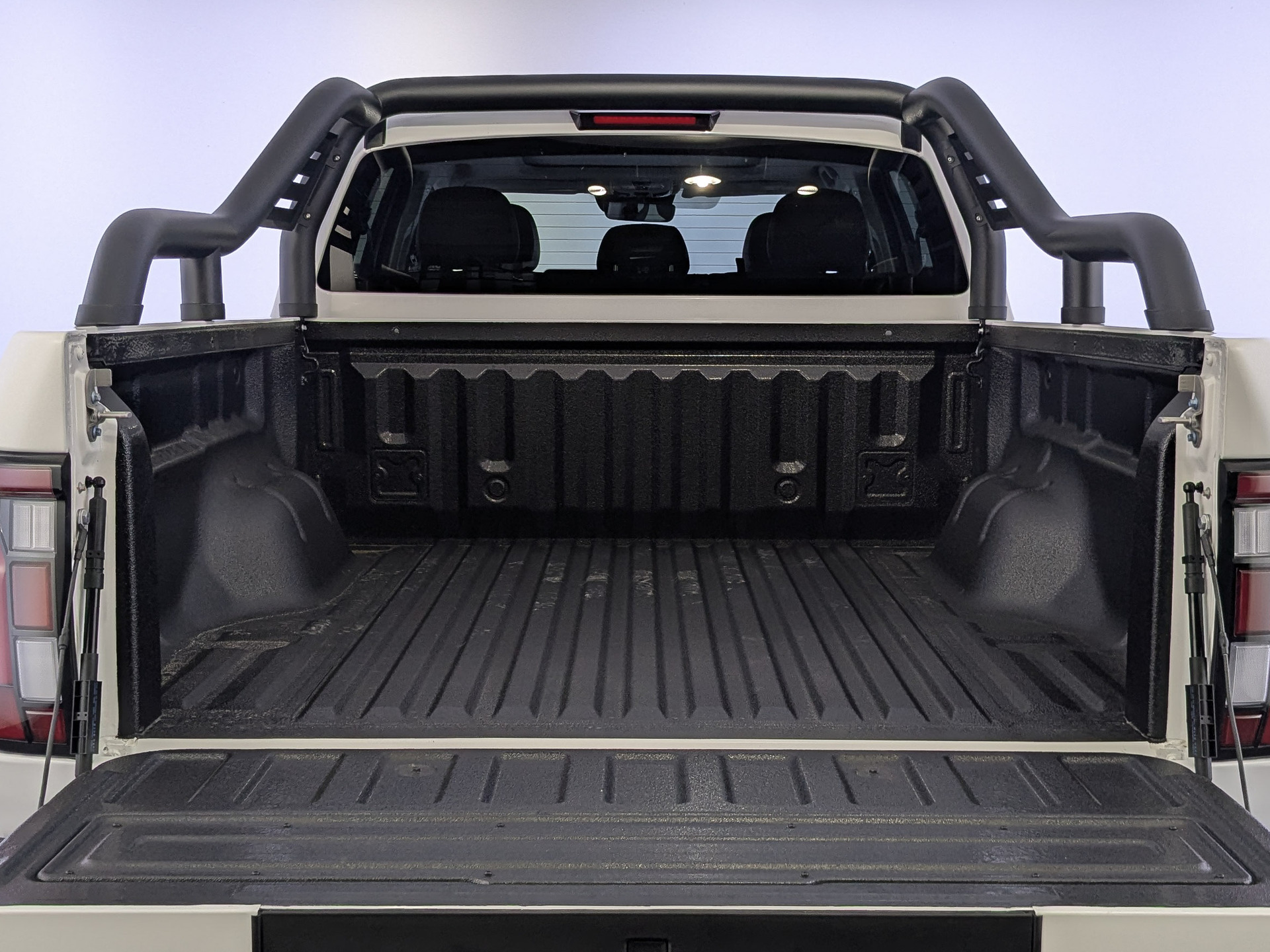 Фото Foton Tunland V9 Prestige 2.0TD/159 8АT 4WD